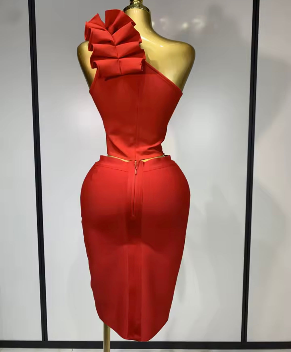 Sexy One Shoulder Ruffled Sleeveless Bandage Skirt Set