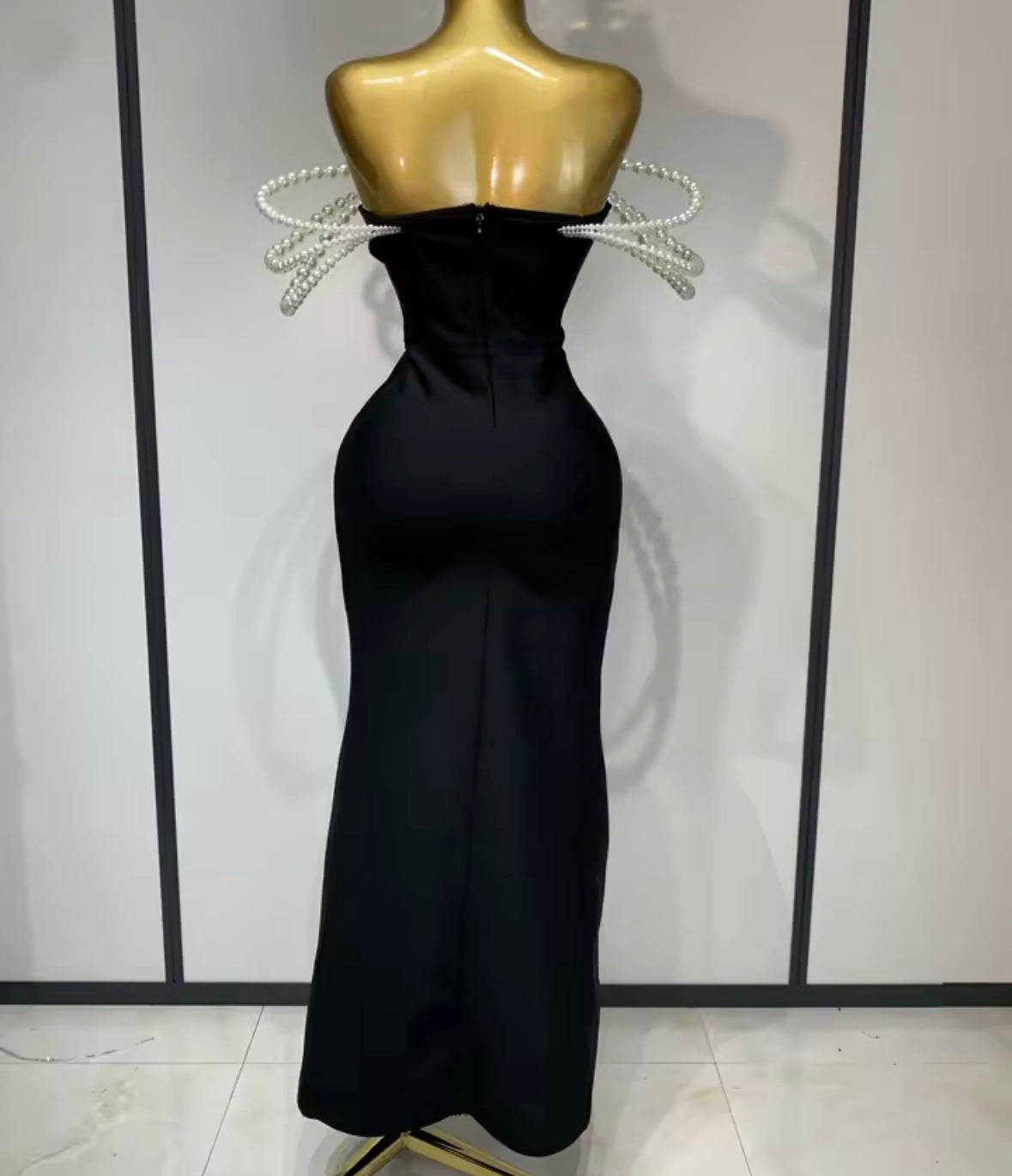 Elegant Black Pearl V-Neck Side Split Floor-Length Dress