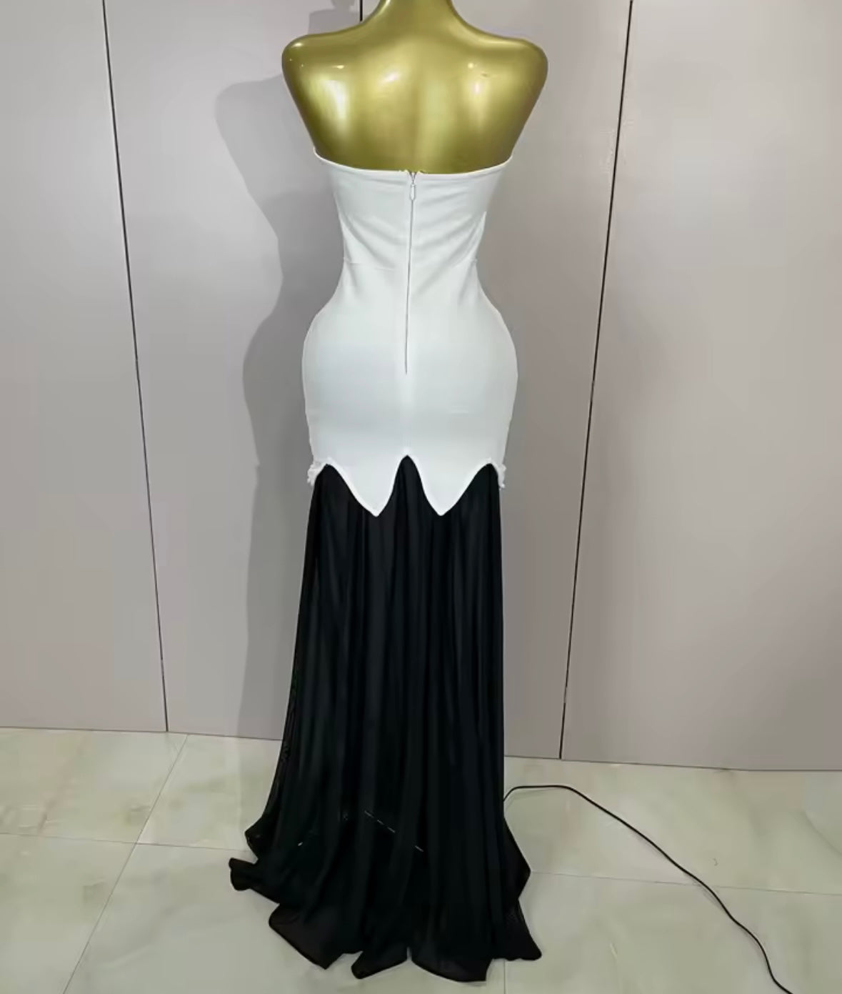 Elegant Strapless Pearl Patchwork Floor-Length Dress