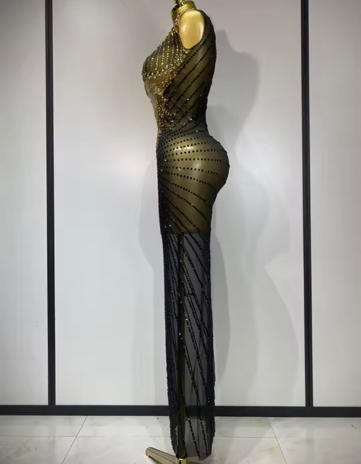 Sexy Sleeveless Rhinestone Embellishment Maxi Dress