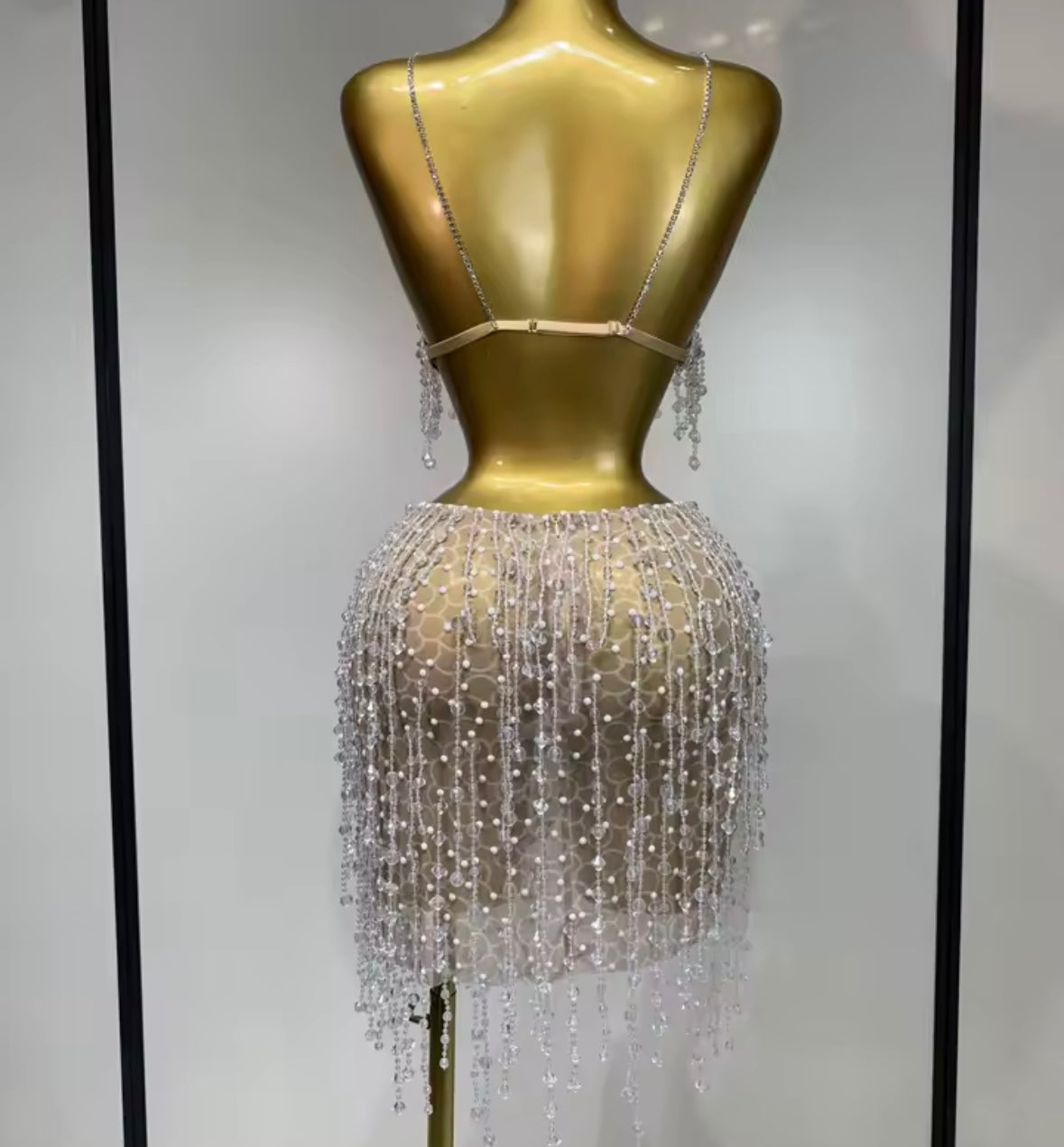 Sexy Sleeveless Pearl Beaded Tassel Skirt Set