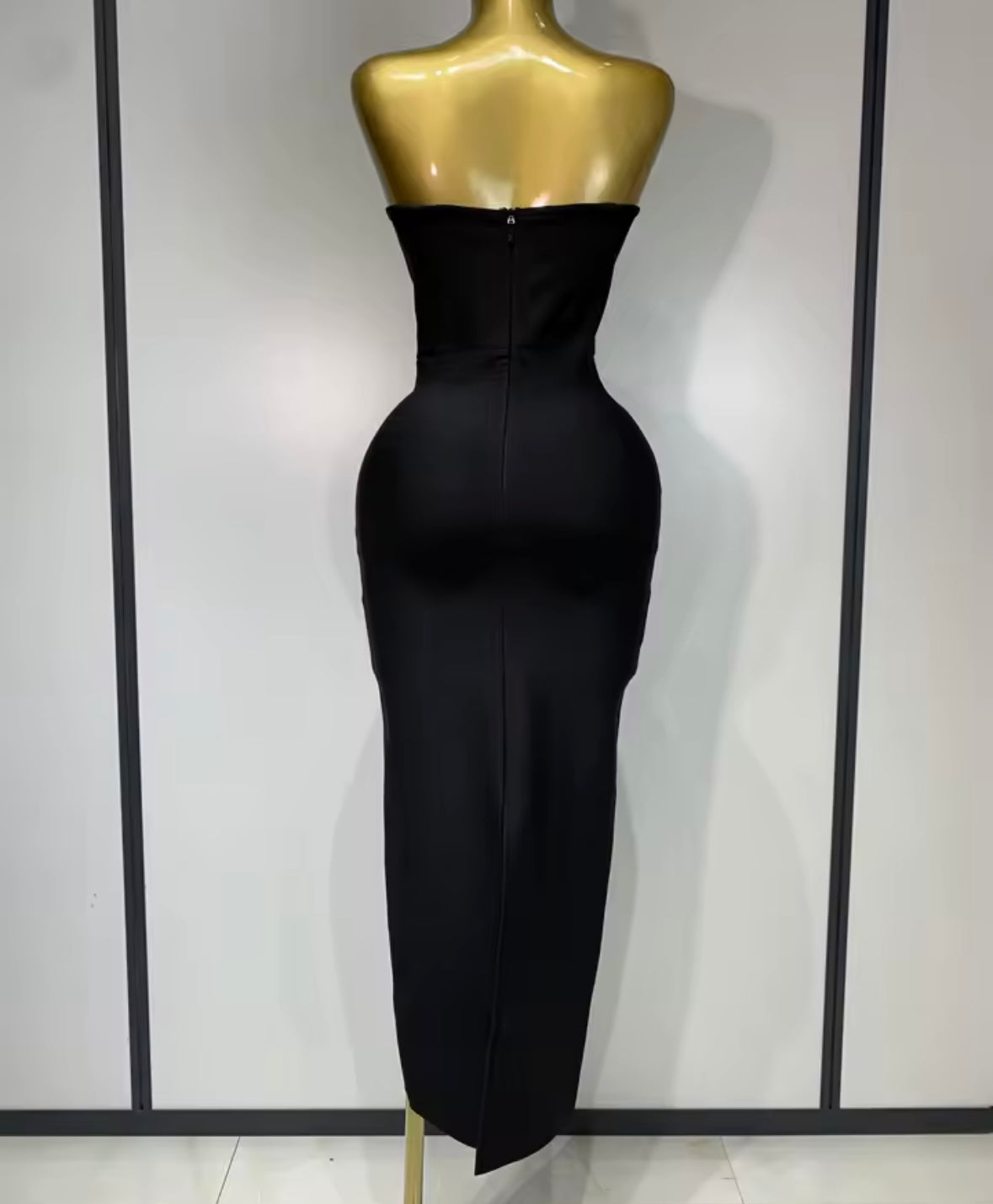 Elegant Black Rhinestone V-Neck Strapless Maxi Dress