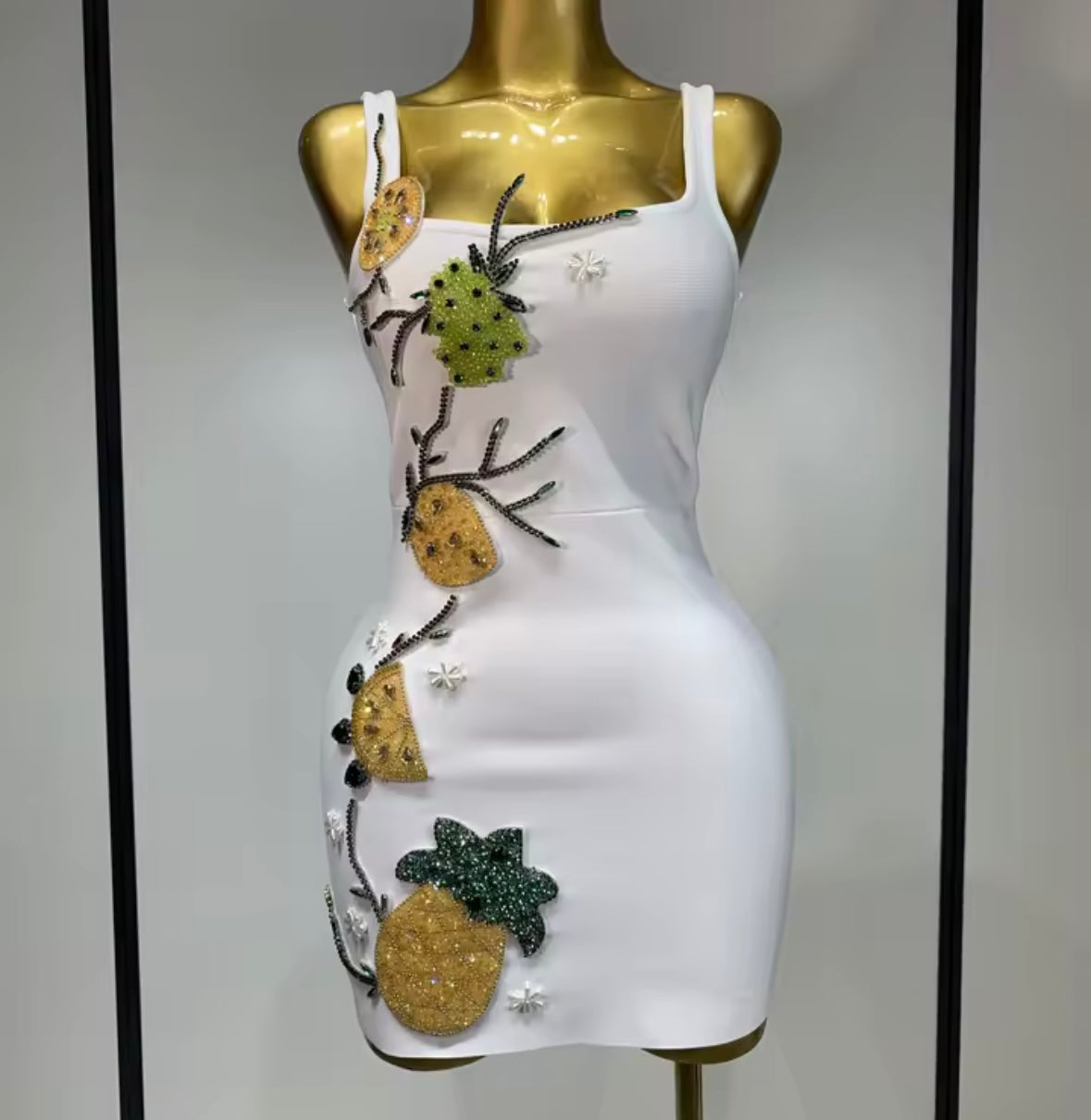Sexy White Sleeveless Beaded Rhinestone Dress