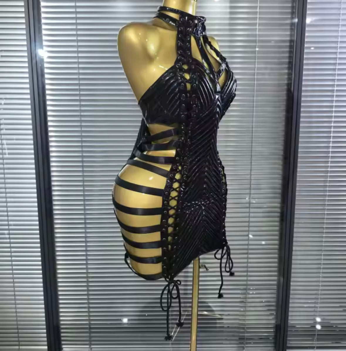 Sexy Halter Sleeveless Hollow Out Tie Up Dress