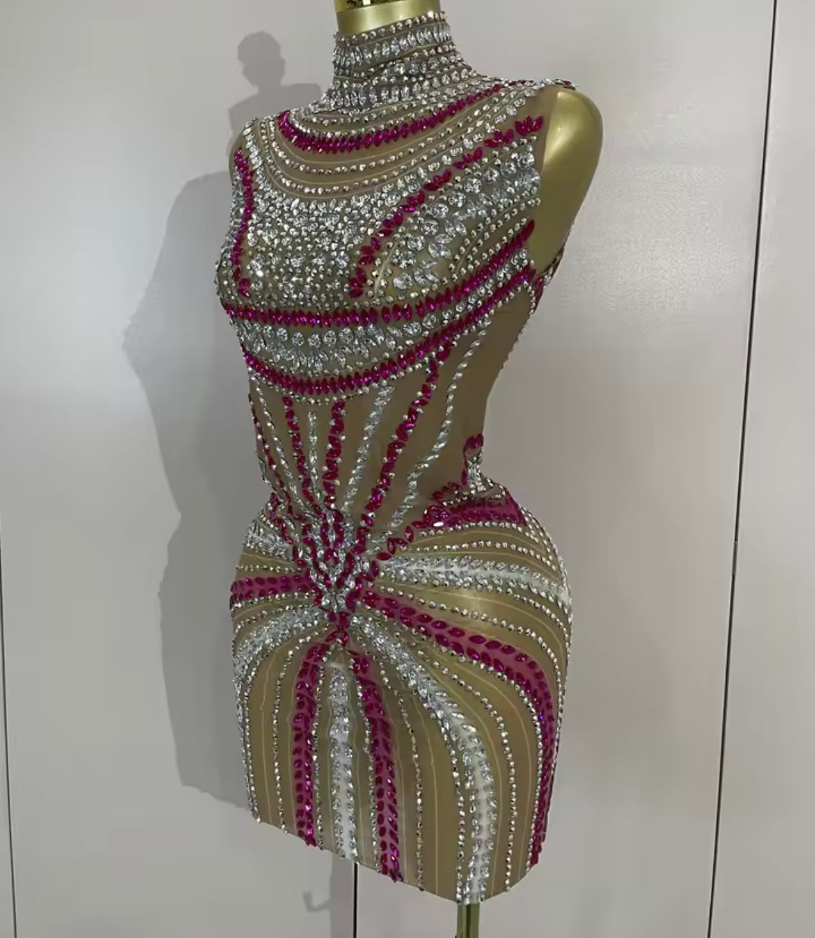 Sexy Sleeveless Rhinestone Embellishment Short Dress