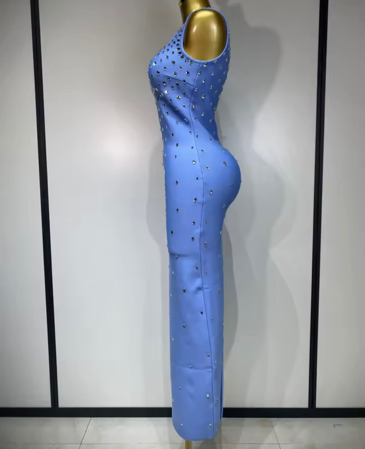 Sleeveless Elegant Rhinestone Embellishment Midi-Length Dress