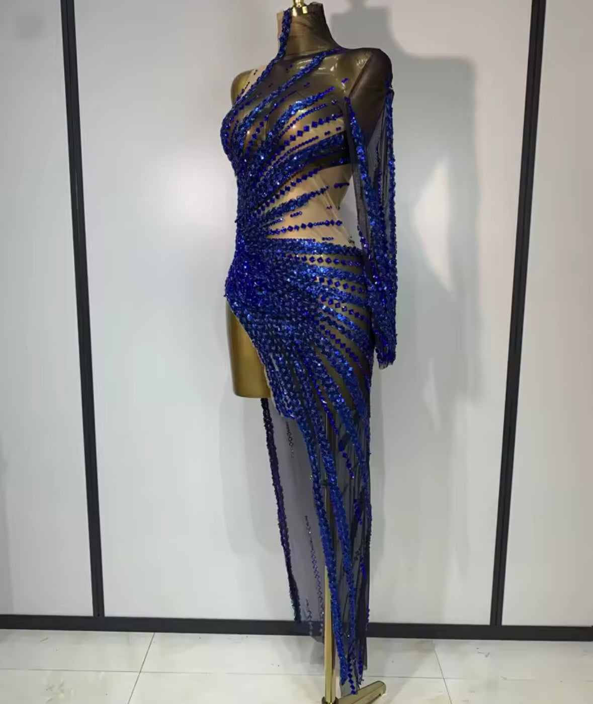 Sexy Sequins One Shoulder Full Sleeve Asymmetrical Dress