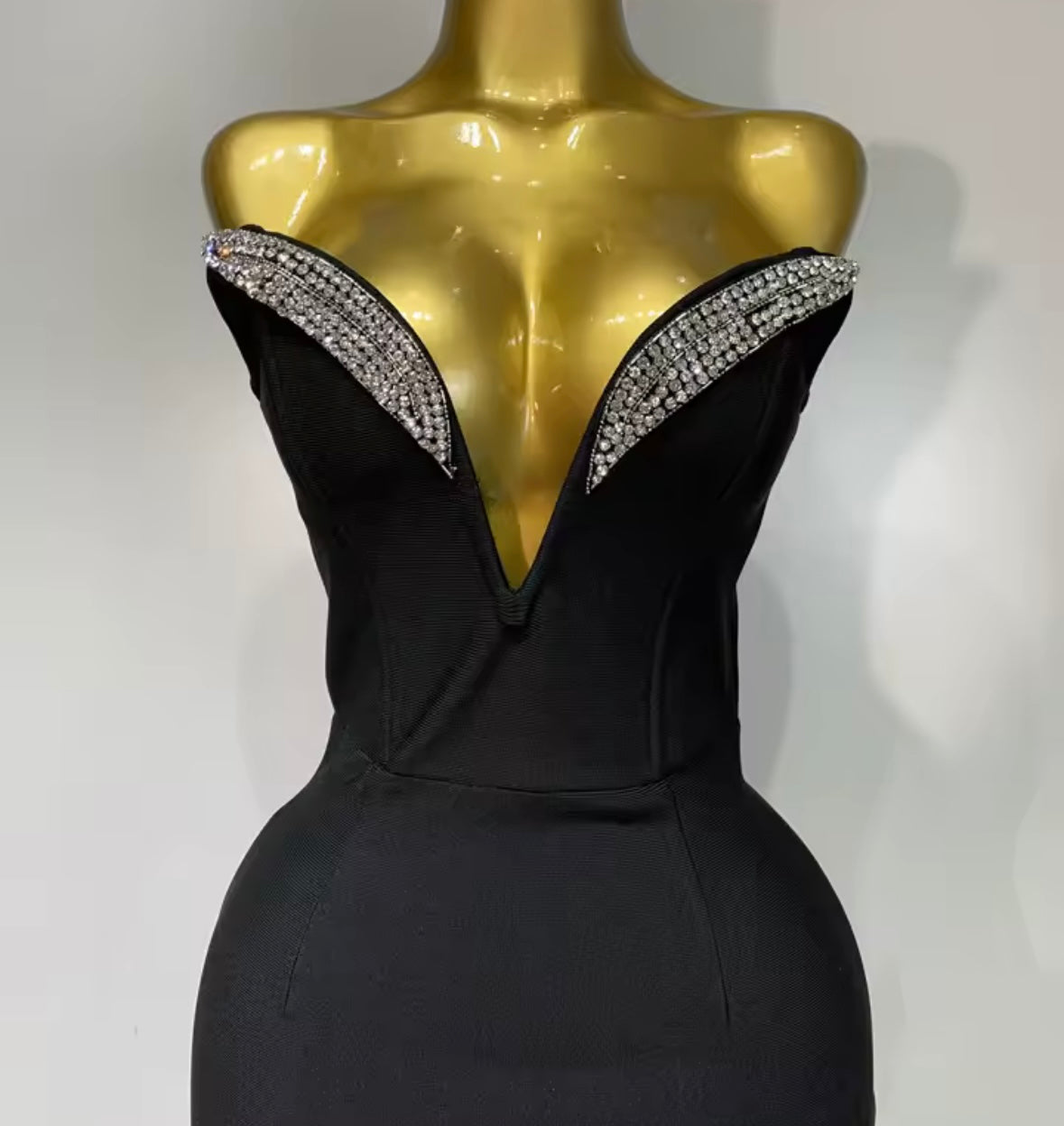 Elegant Black Rhinestone V-Neck Strapless Maxi Dress
