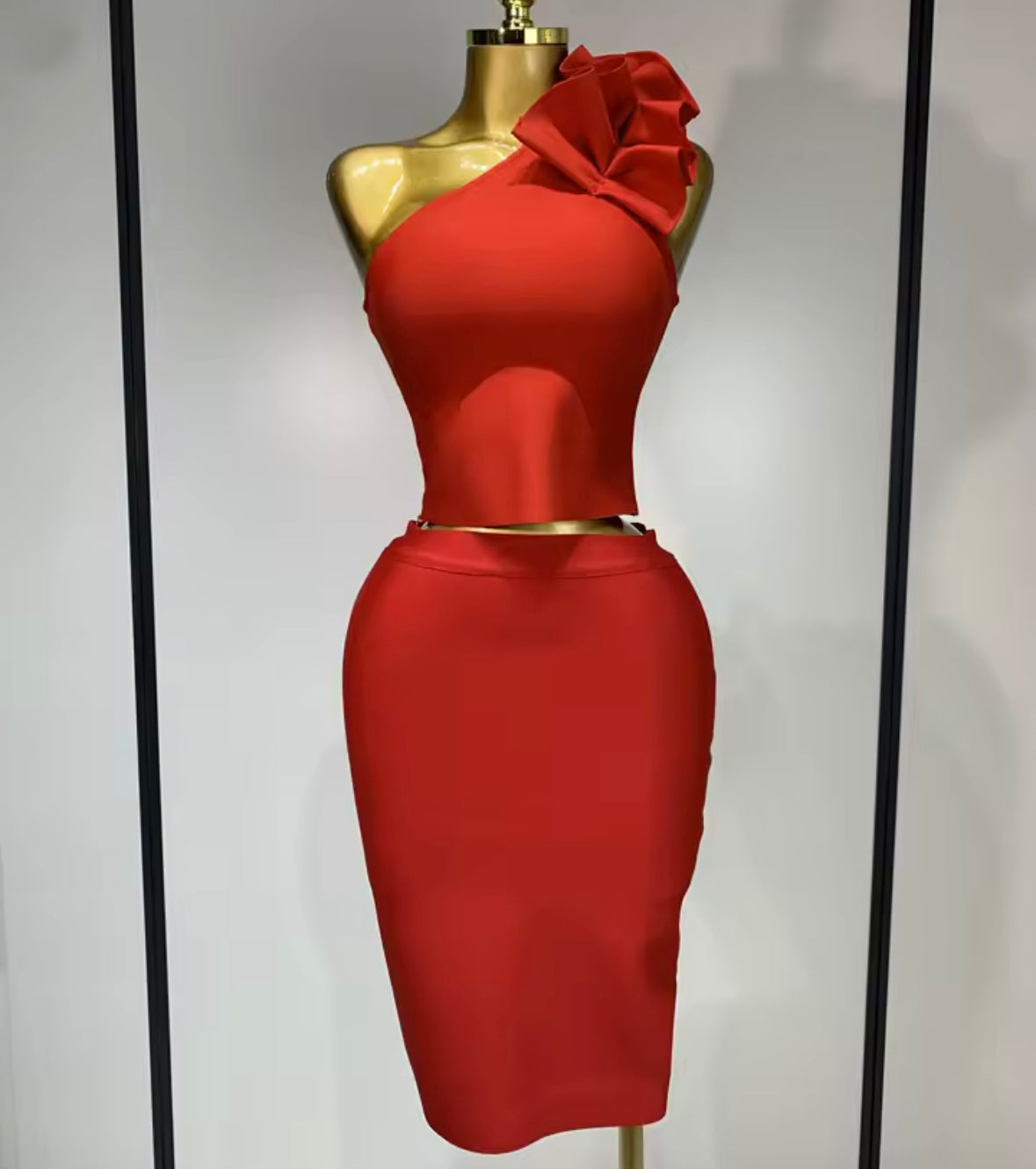 Sexy One Shoulder Ruffled Sleeveless Bandage Skirt Set