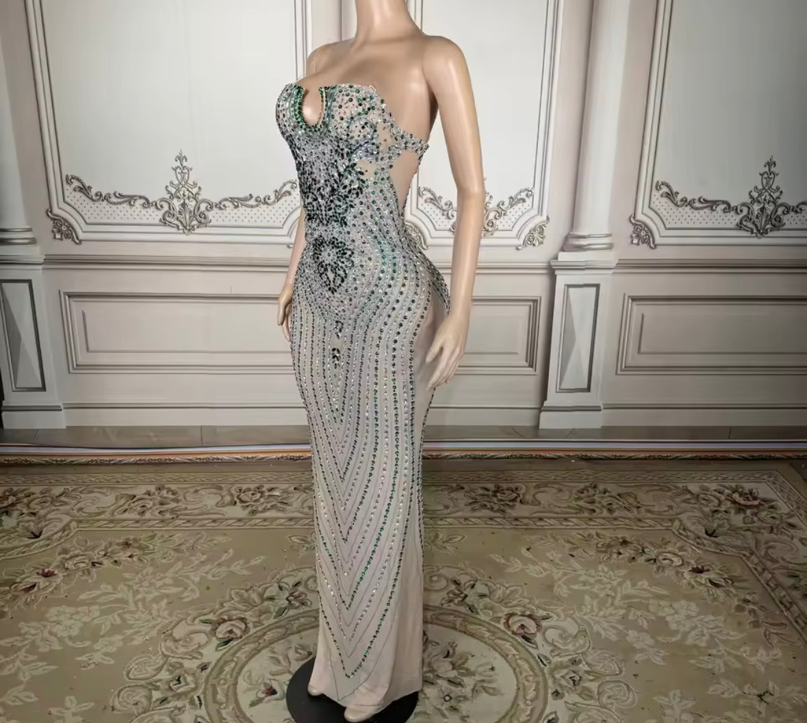 Sexy Sleeveless Crystal Rhinestone Embellishment Dress