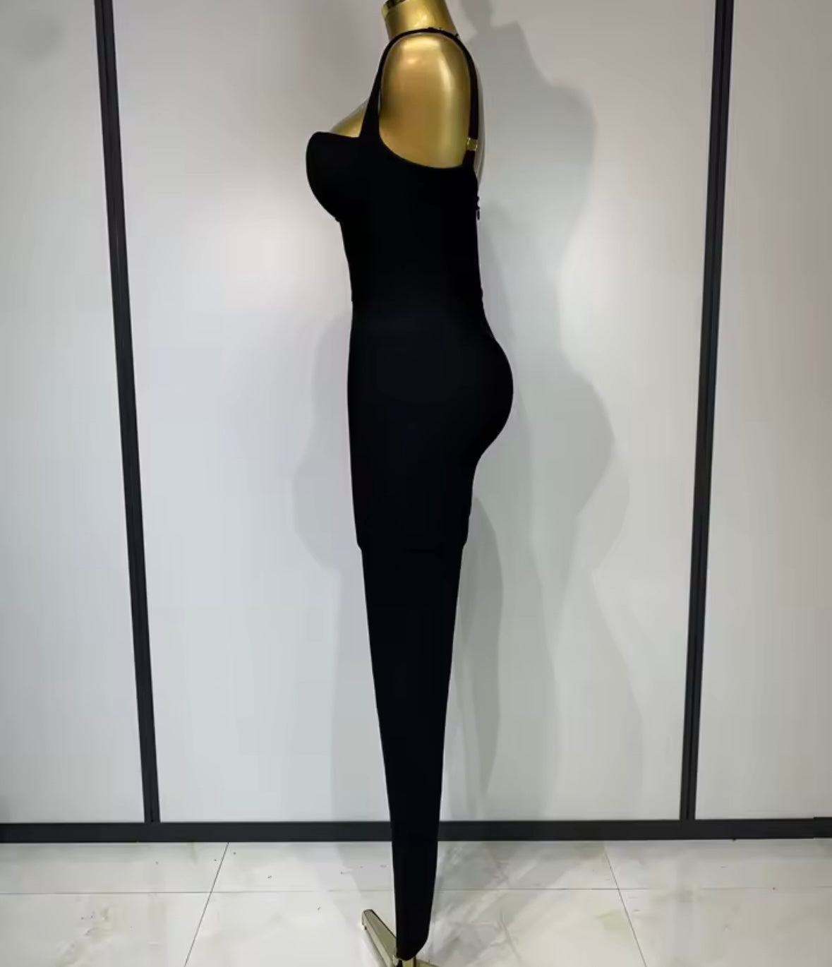 Black Sleeveless V-Neck Bandage Jumpsuit