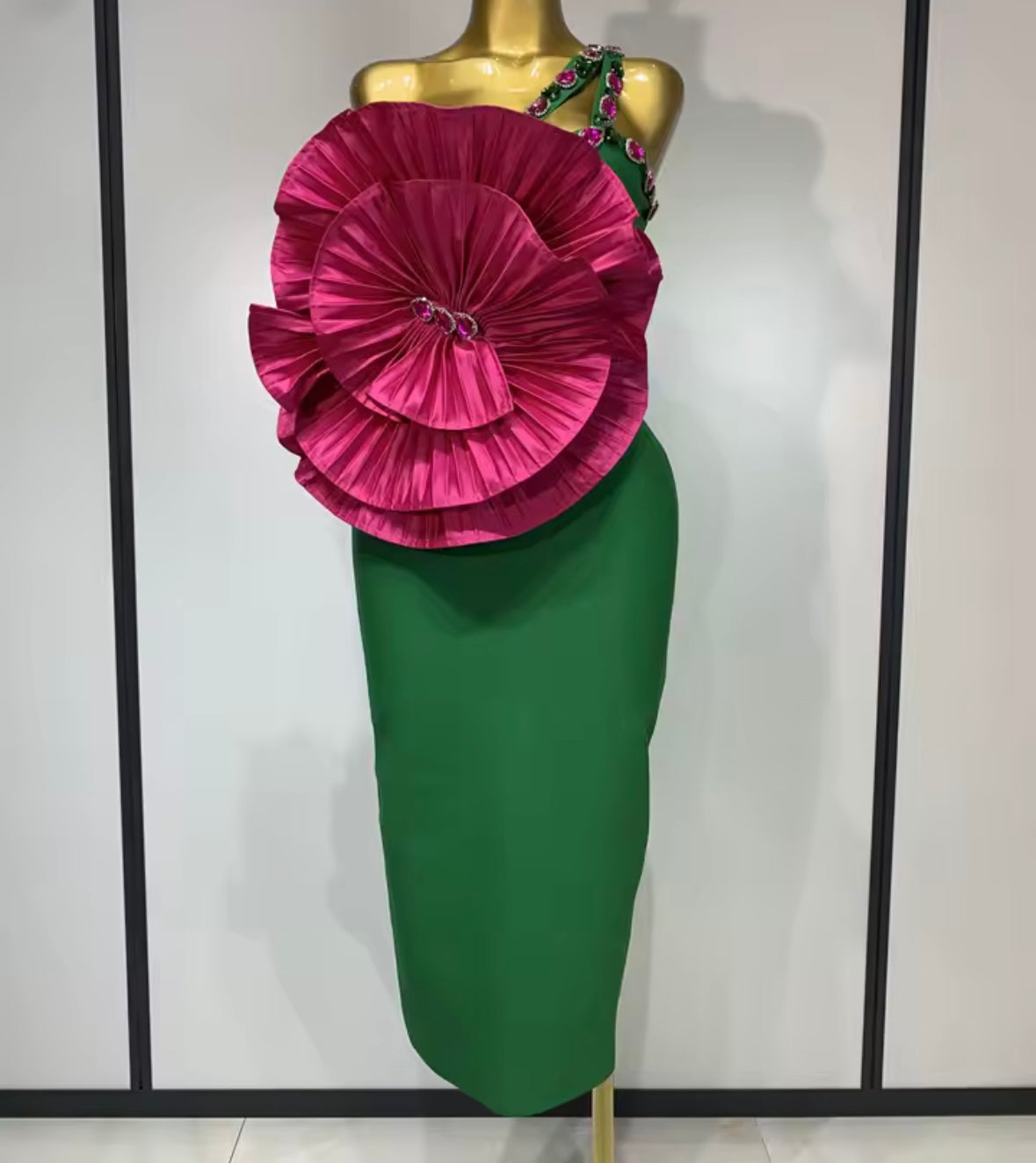 Green Elegant Crystal Floral Sleeveless Dress
