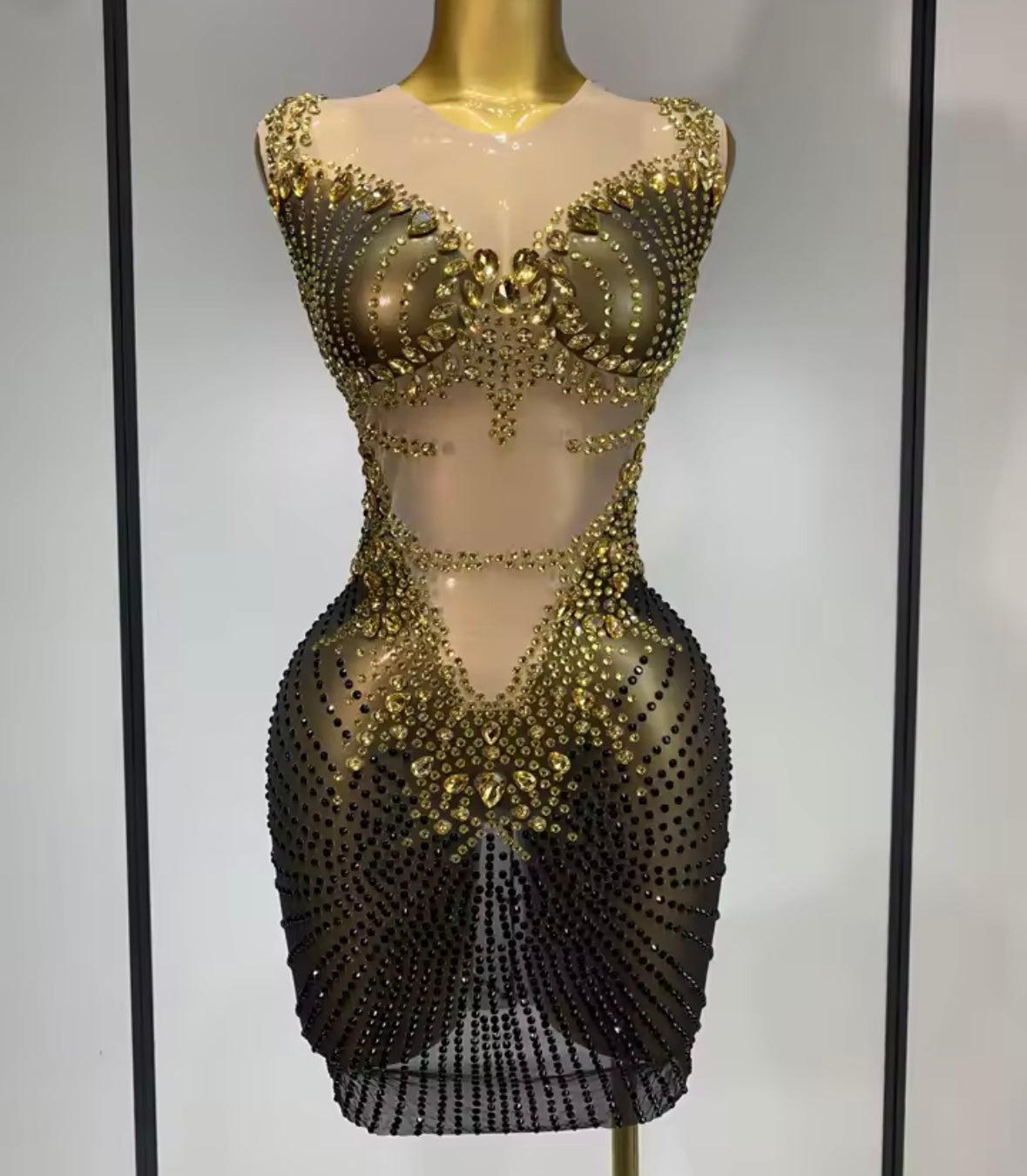 Sexy Sleeveless Rhinestone Embellishment Short Dress