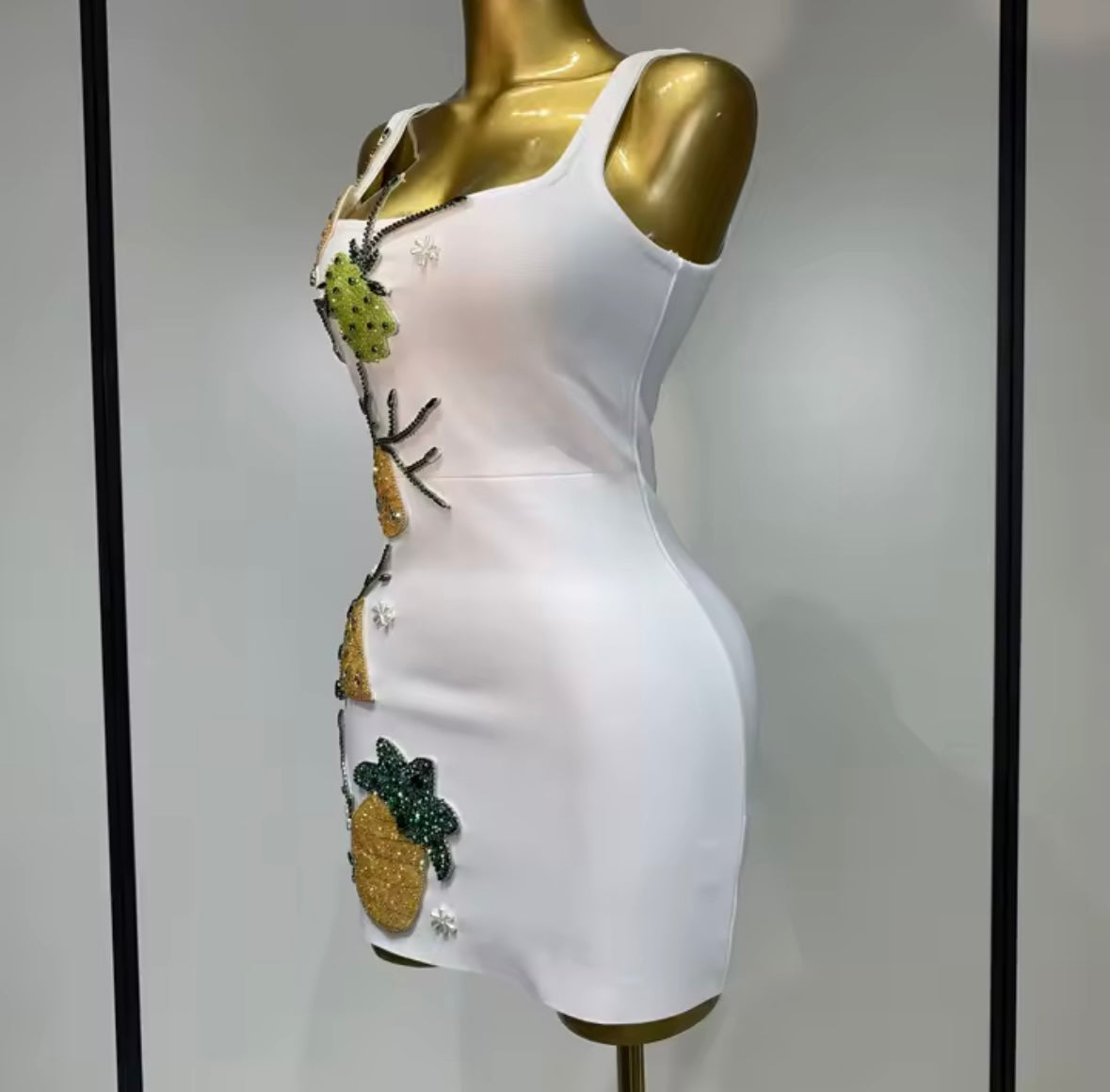 Sexy White Sleeveless Beaded Rhinestone Dress