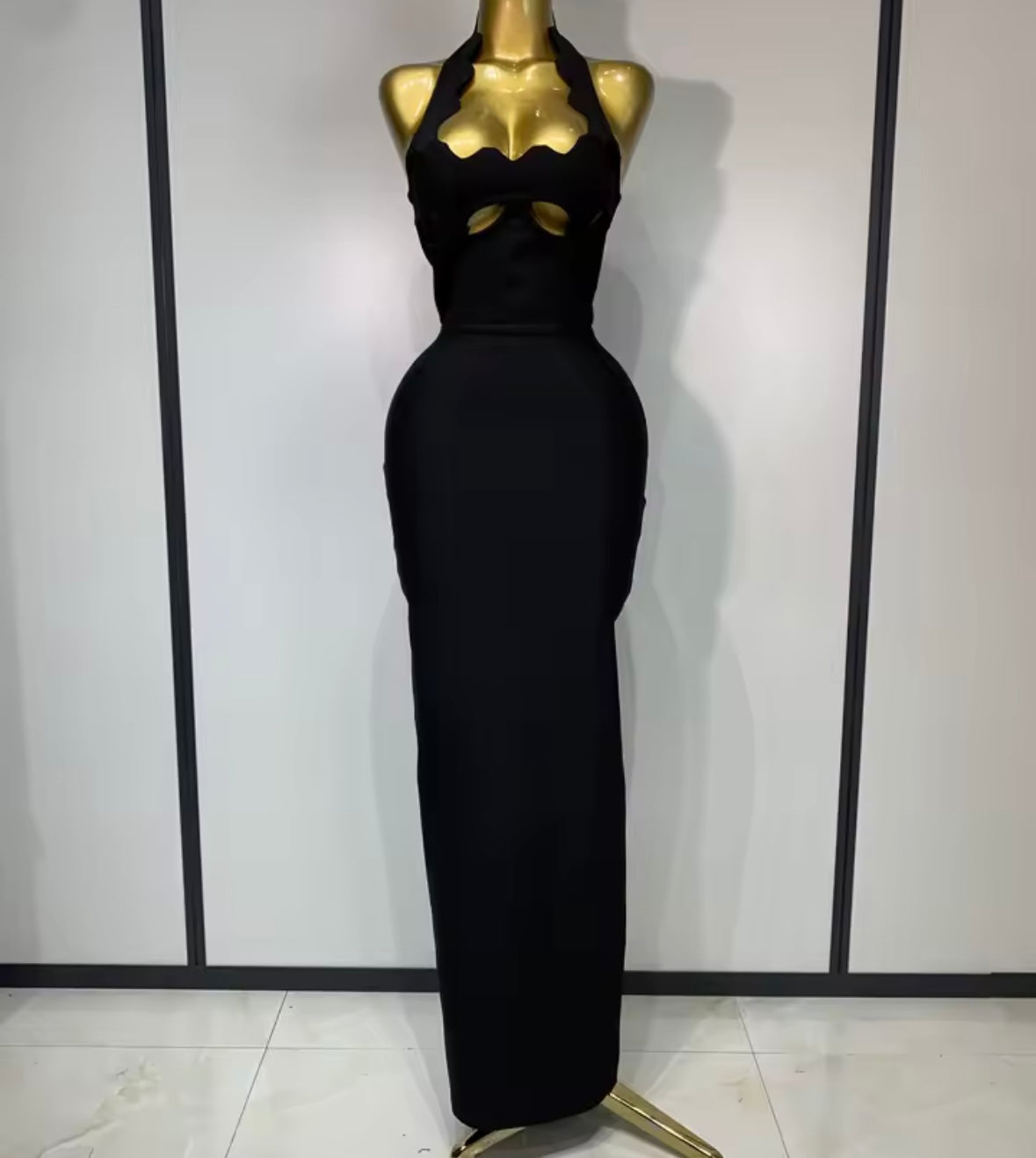 Sexy Halter Sleeveless Hollow Out Floor-Length Dress