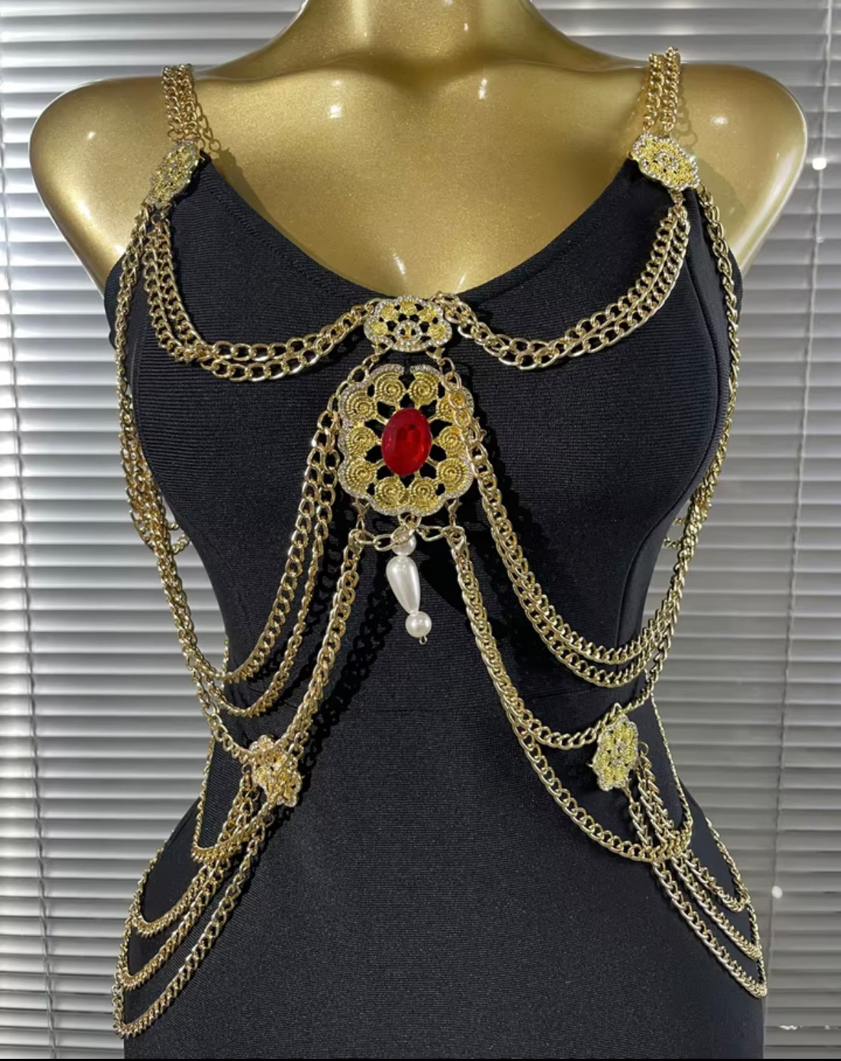 Black Sleeveless Crystal Chain Sexy Bandage Dress