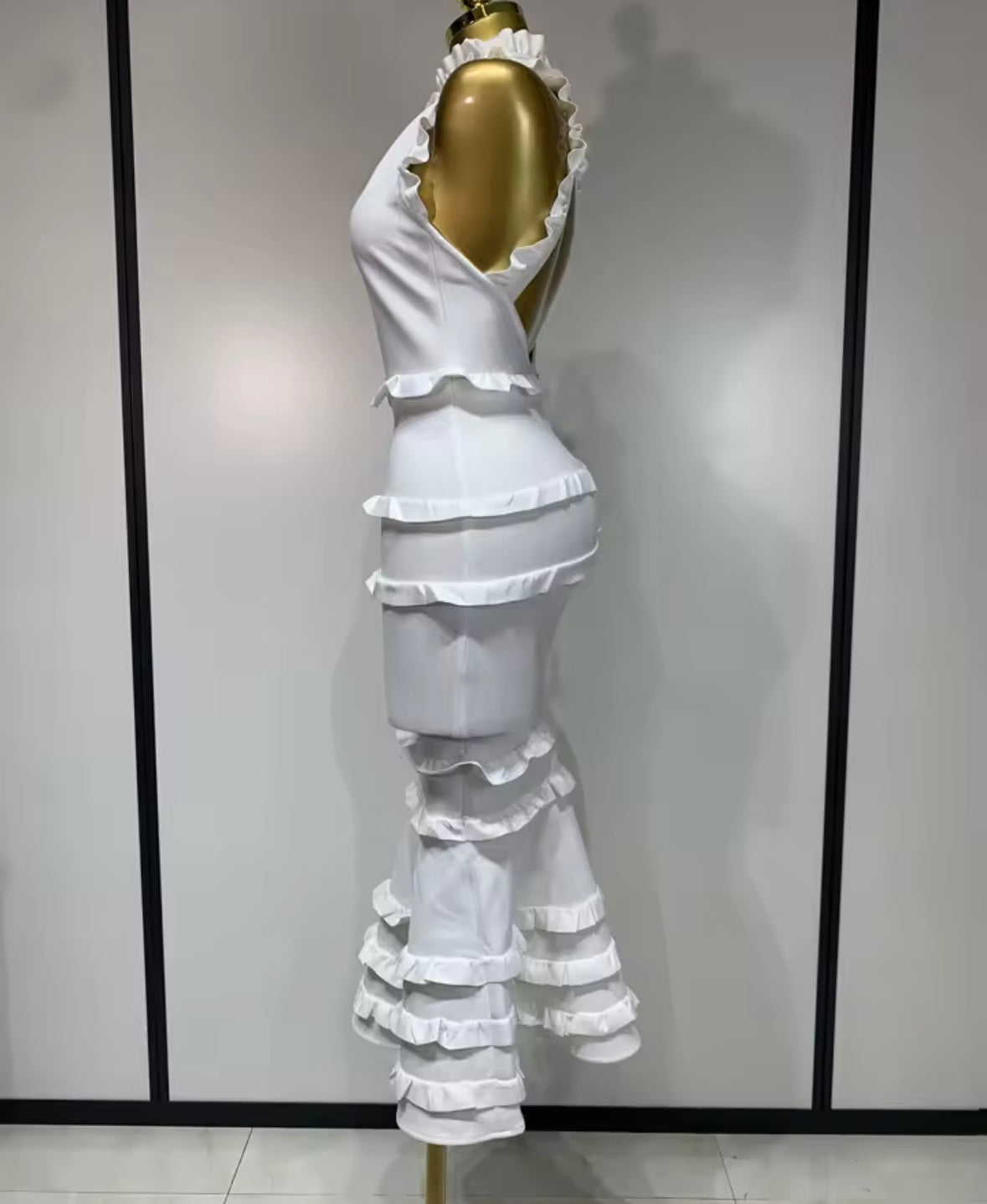 Sexy Sleeveless Open Back Ruffled Mermaid Dress