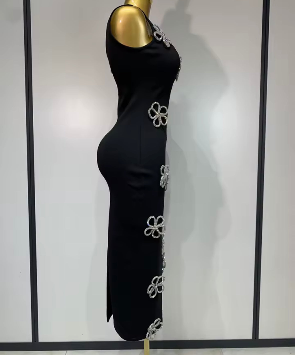 Elegant Black Sleeveless Floral Rhinestone Dress