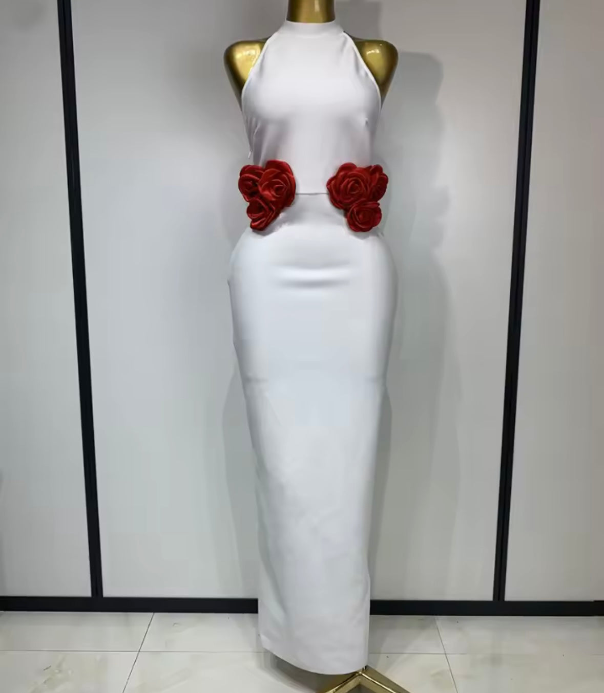 White Elegant Red Floral Sleeveless Floor-Length Dress