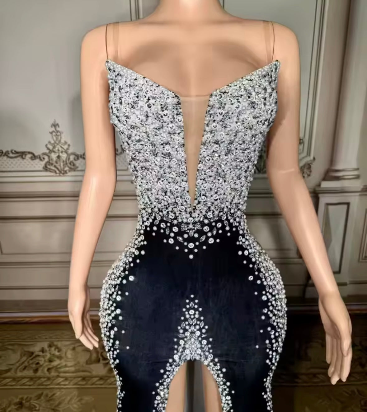 Elegant Sleeveless Rhinestone Front Split Floor-Length Dress