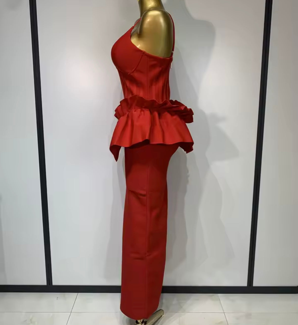 Red Elegant Sleeveless Ruffled Maxi Dress