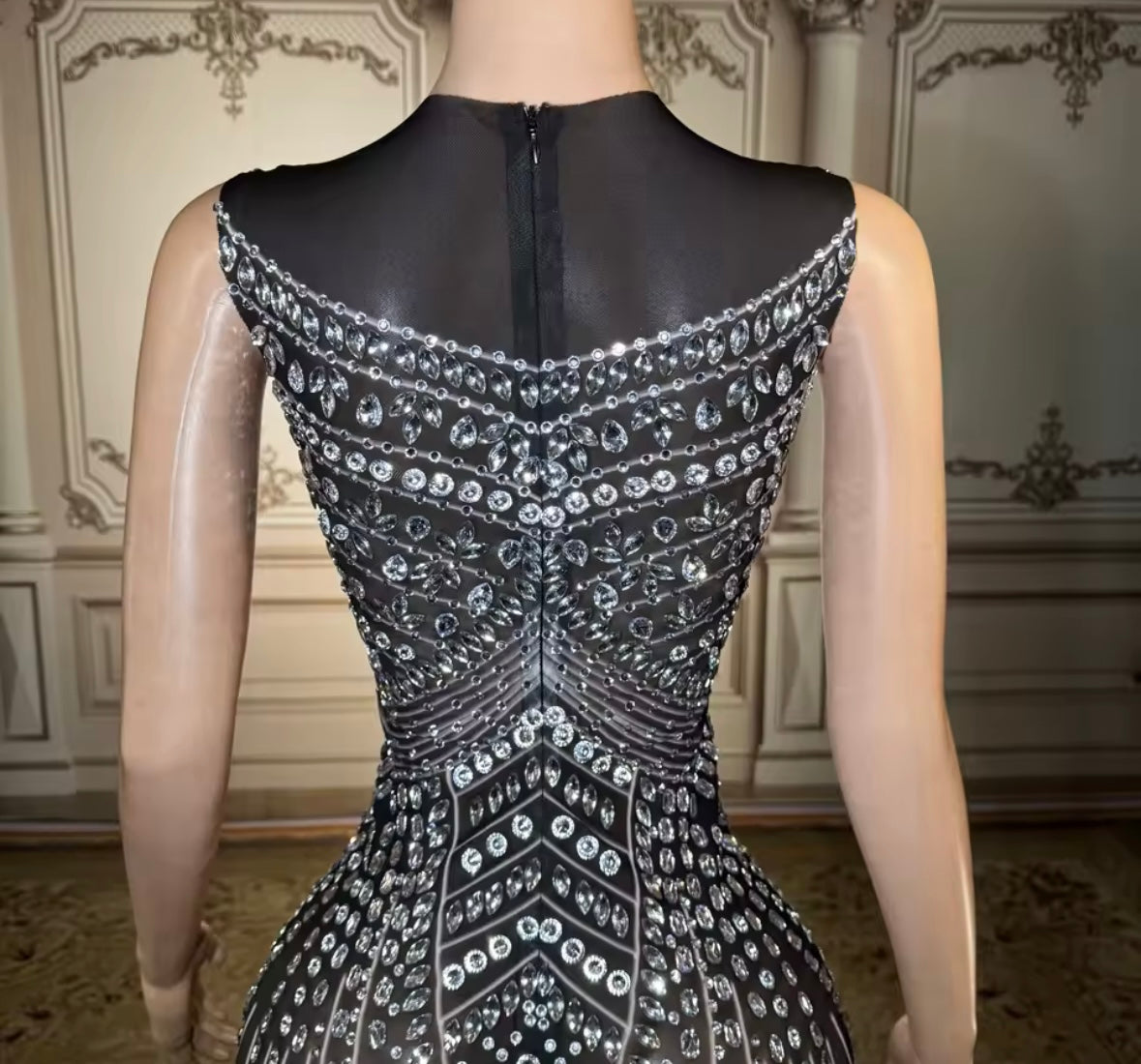 Sexy Sleeveless Black Crystal Rhinestone Floor-Length Dress
