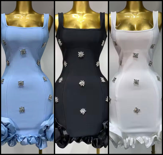 Elegant Sleeveless Rhinestone Flower Embellished Dress
