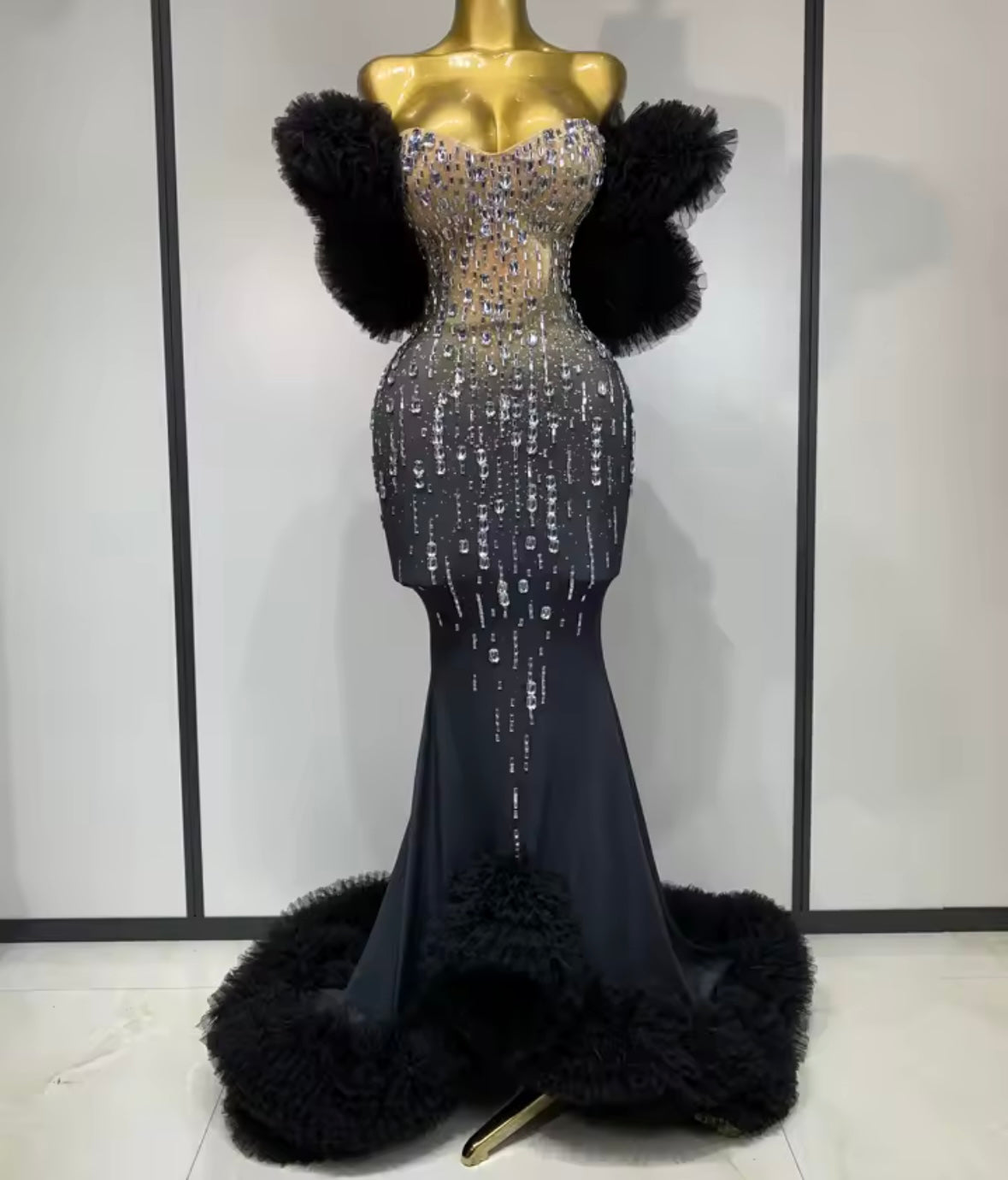 Black Rhinestone Embellishment Strapless Ruffle Floor-Length Dress