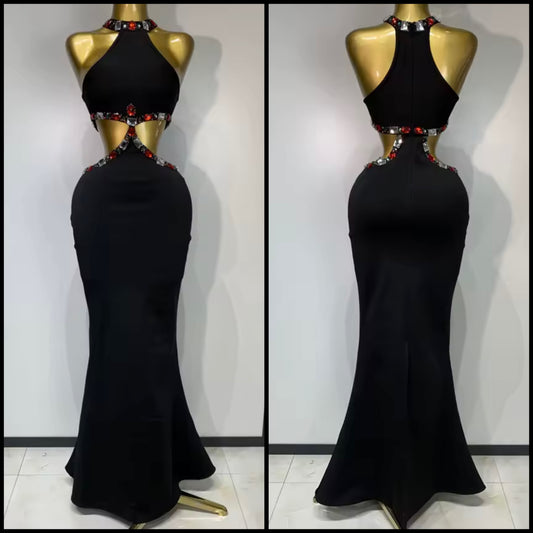 Elegant Black Halter Sleeveless Color Crystal Floor-Length Dress