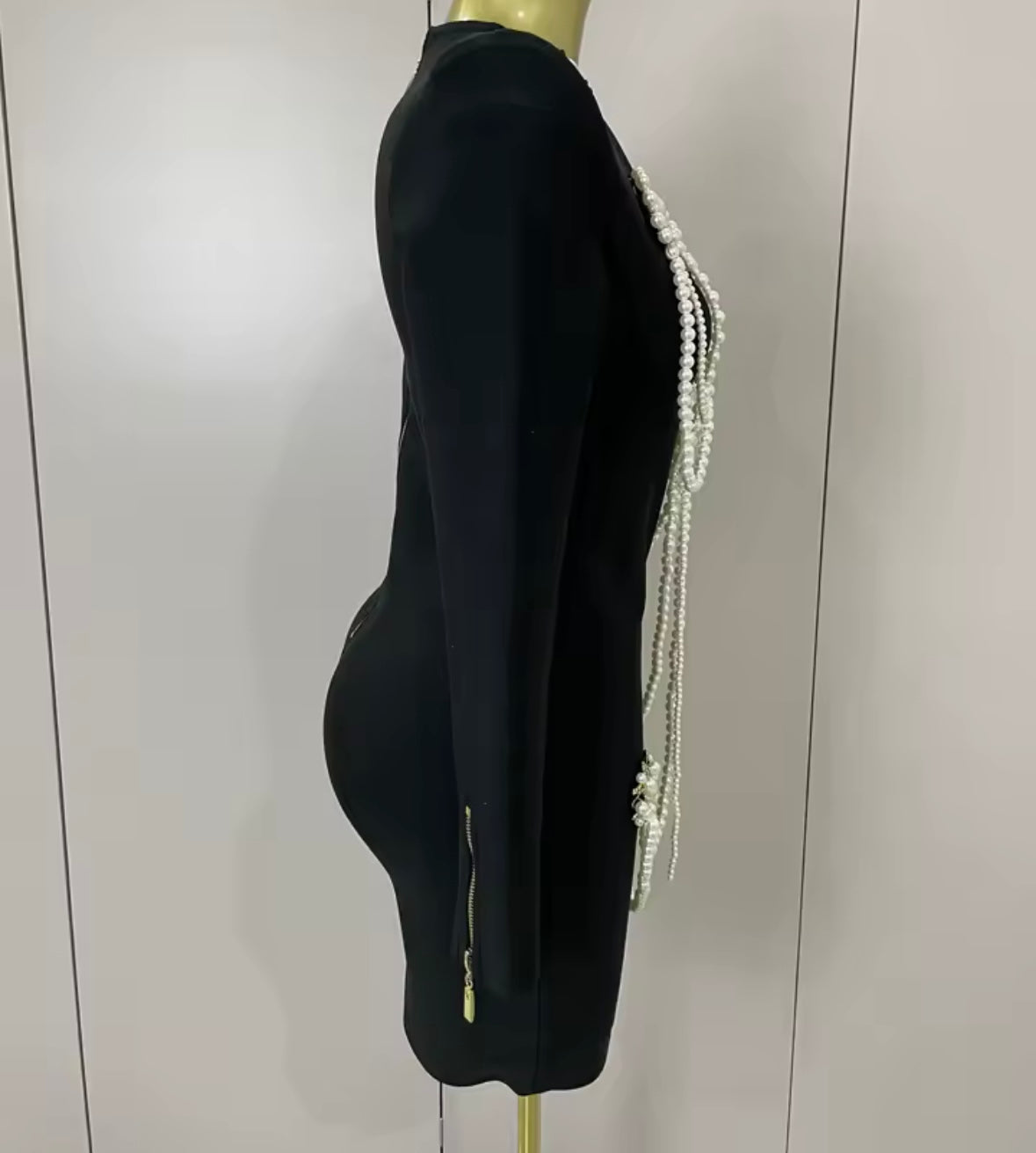 Elegant Black Pearl Rhinestone Full Sleeve Dress