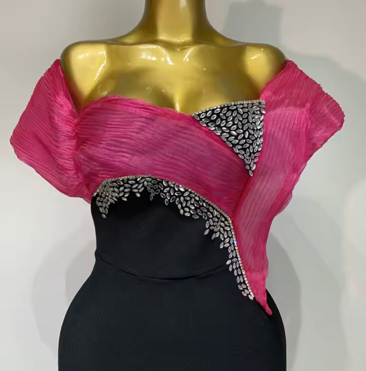 Elegant Off The Shoulder Rhinestone Black Maxi Dress