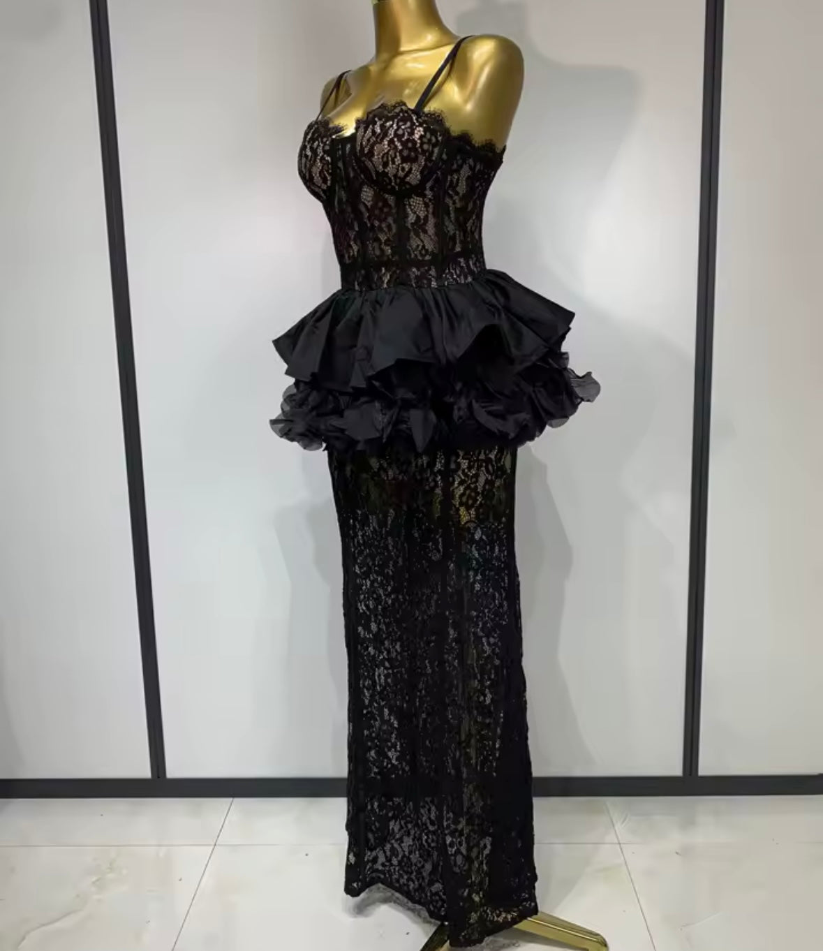 Sexy Sleeveless Black Ruffle Lace Maxi Dress