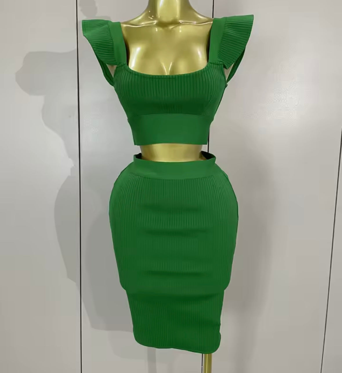 Sexy Ruffled Sleeveless Crop Skirt Set
