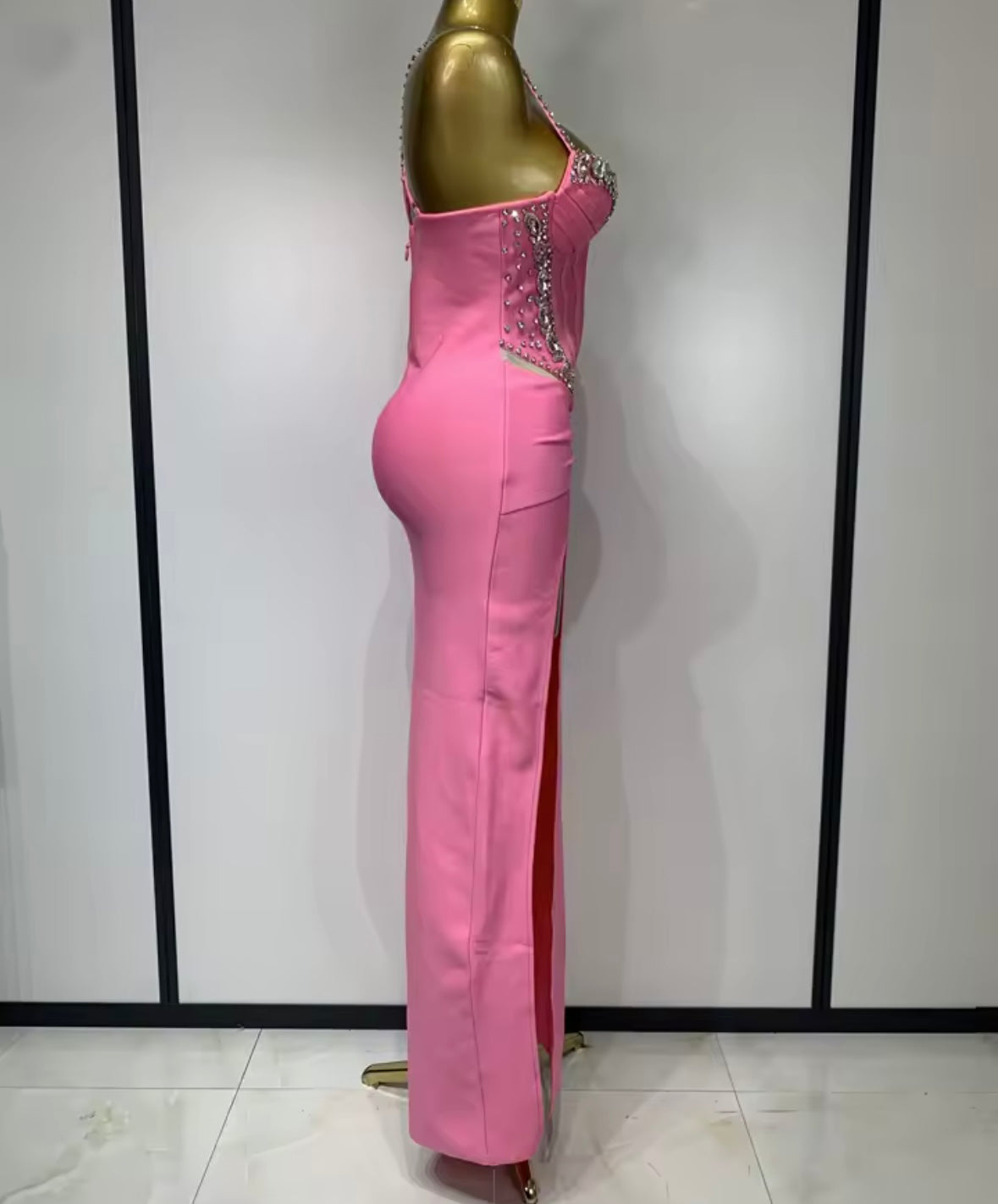 Elegant Sleeveless Rhinestone Side Split Maxi Dress