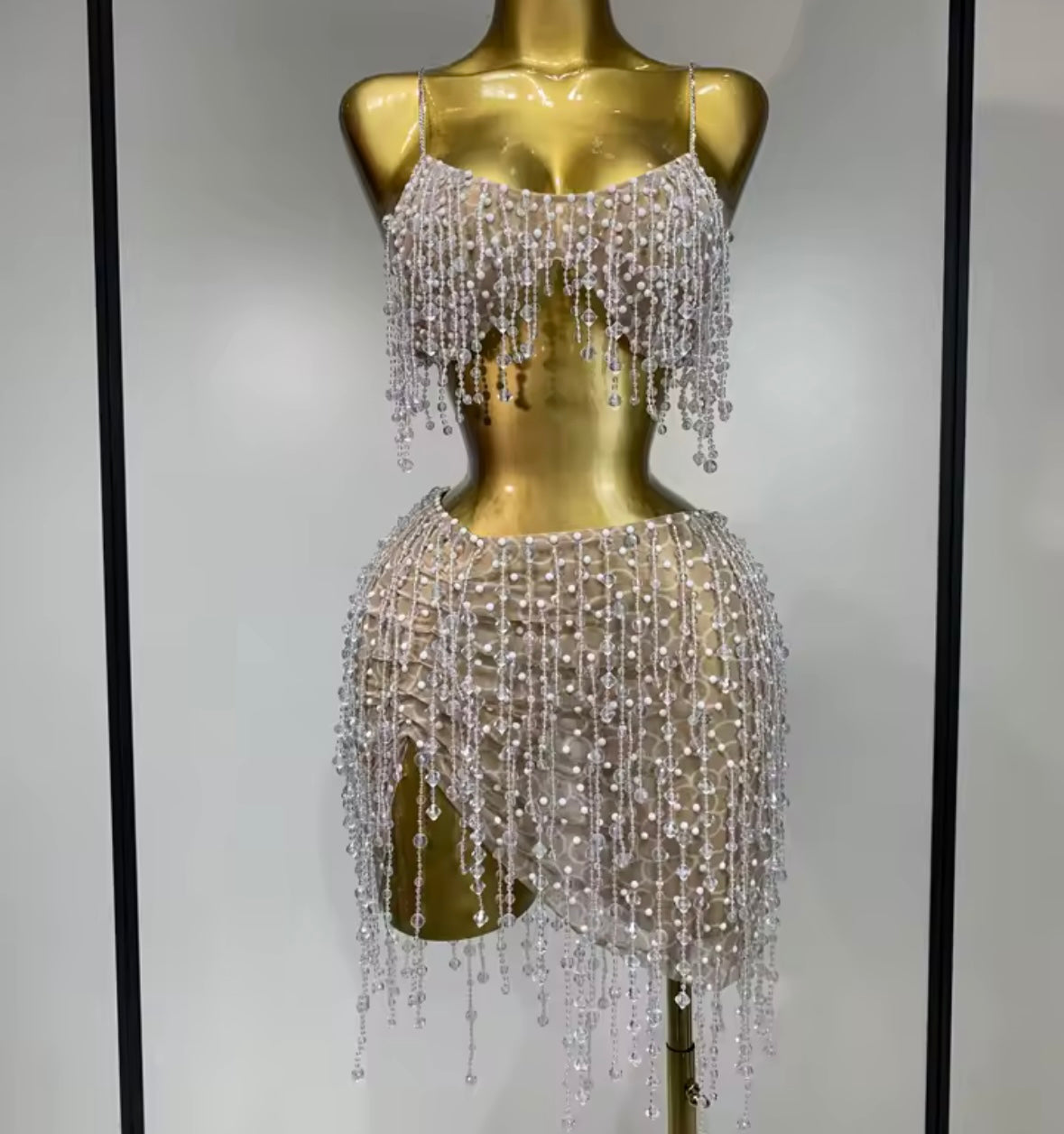 Sexy Sleeveless Pearl Beaded Tassel Skirt Set