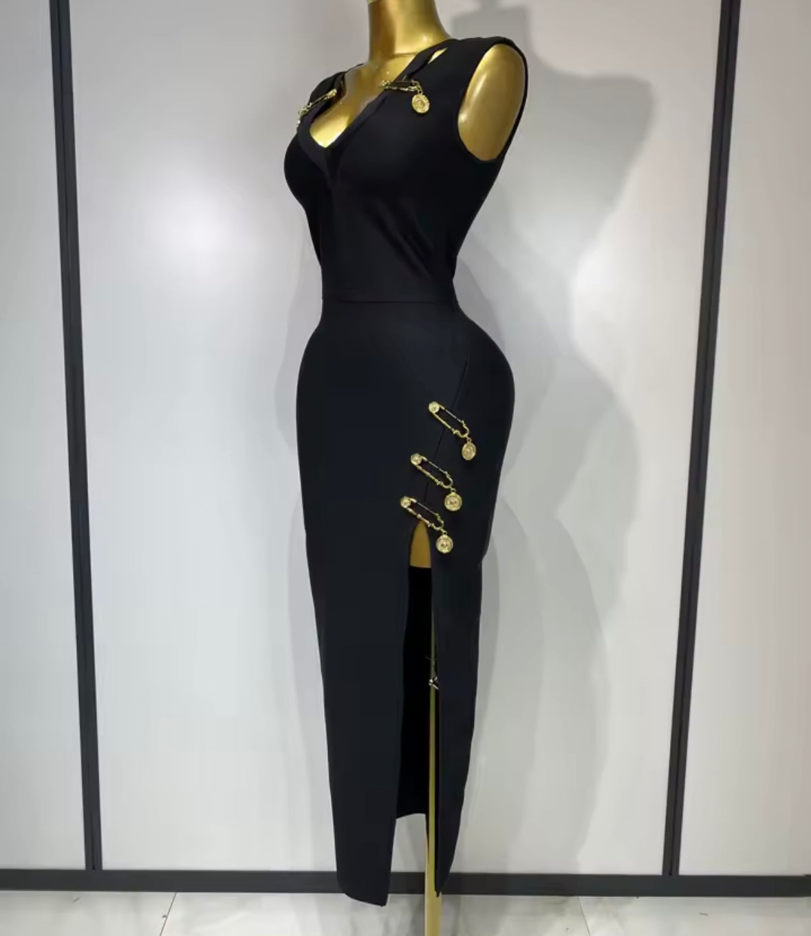 Elegant Black Sleeveless Pin Side Split Bandage Maxi Dress