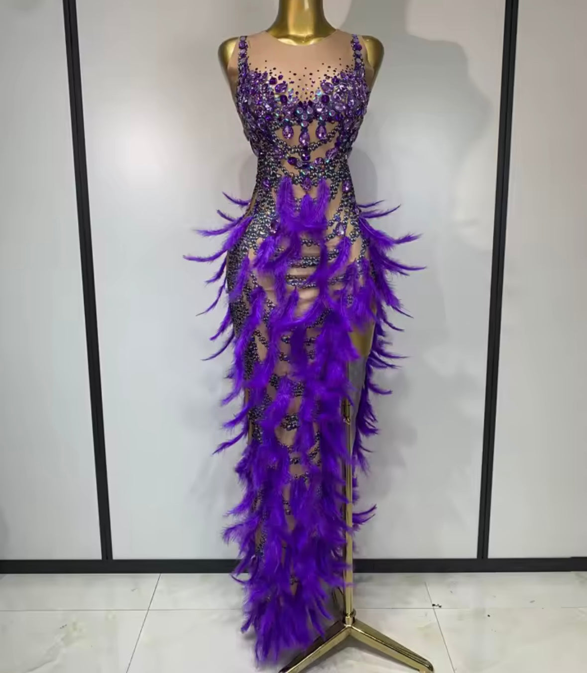 Sexy Sleeveless Rhinestone Feather Purple Floor-Length Dress