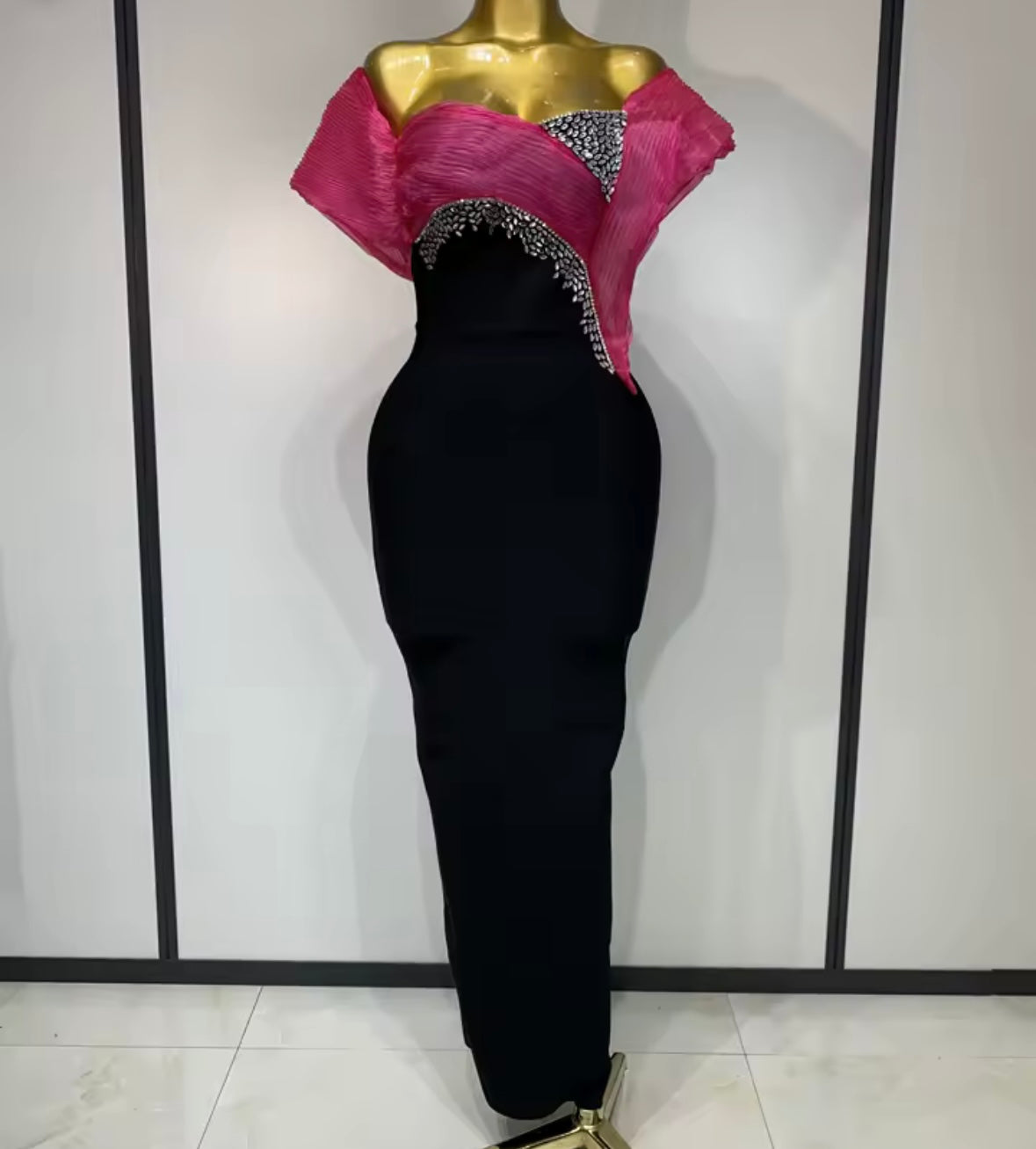 Elegant Off The Shoulder Rhinestone Black Maxi Dress