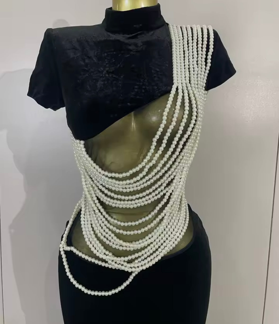 Elegant Black Pearl Short Sleeve Floor-Length Dress