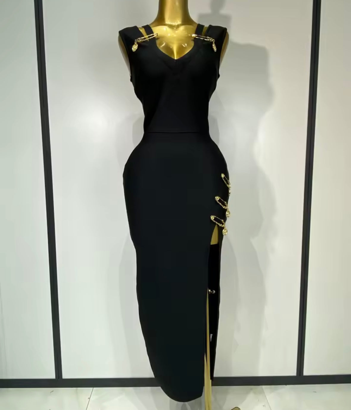 Elegant Black Sleeveless Pin Side Split Bandage Maxi Dress