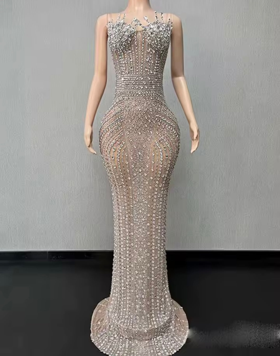 Sexy Rhinestone Embellishment Sleeveless Floor-Length Dress