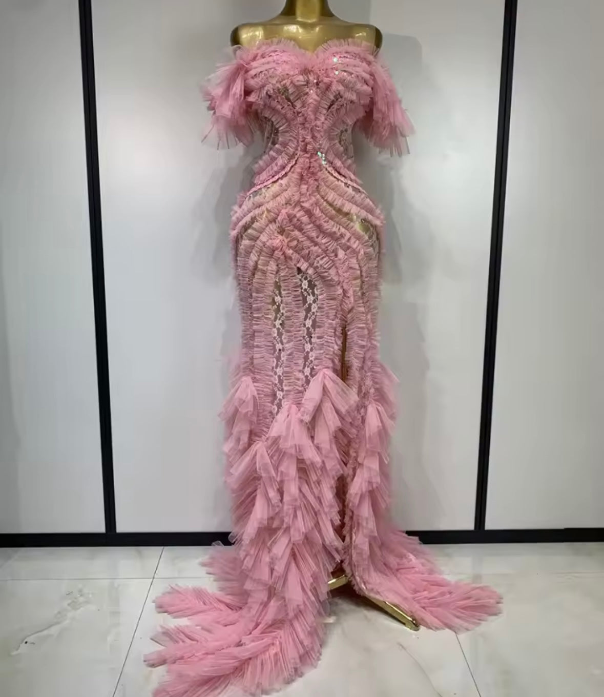 Elegant Ruffled Lace Pink Floor-Length Dress