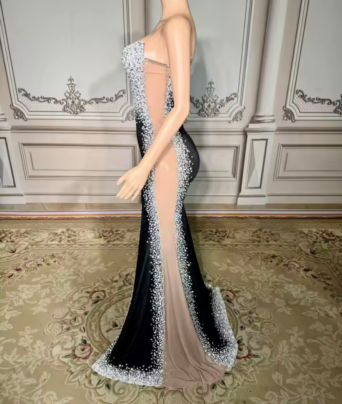 Elegant Sleeveless Rhinestone Front Split Floor-Length Dress
