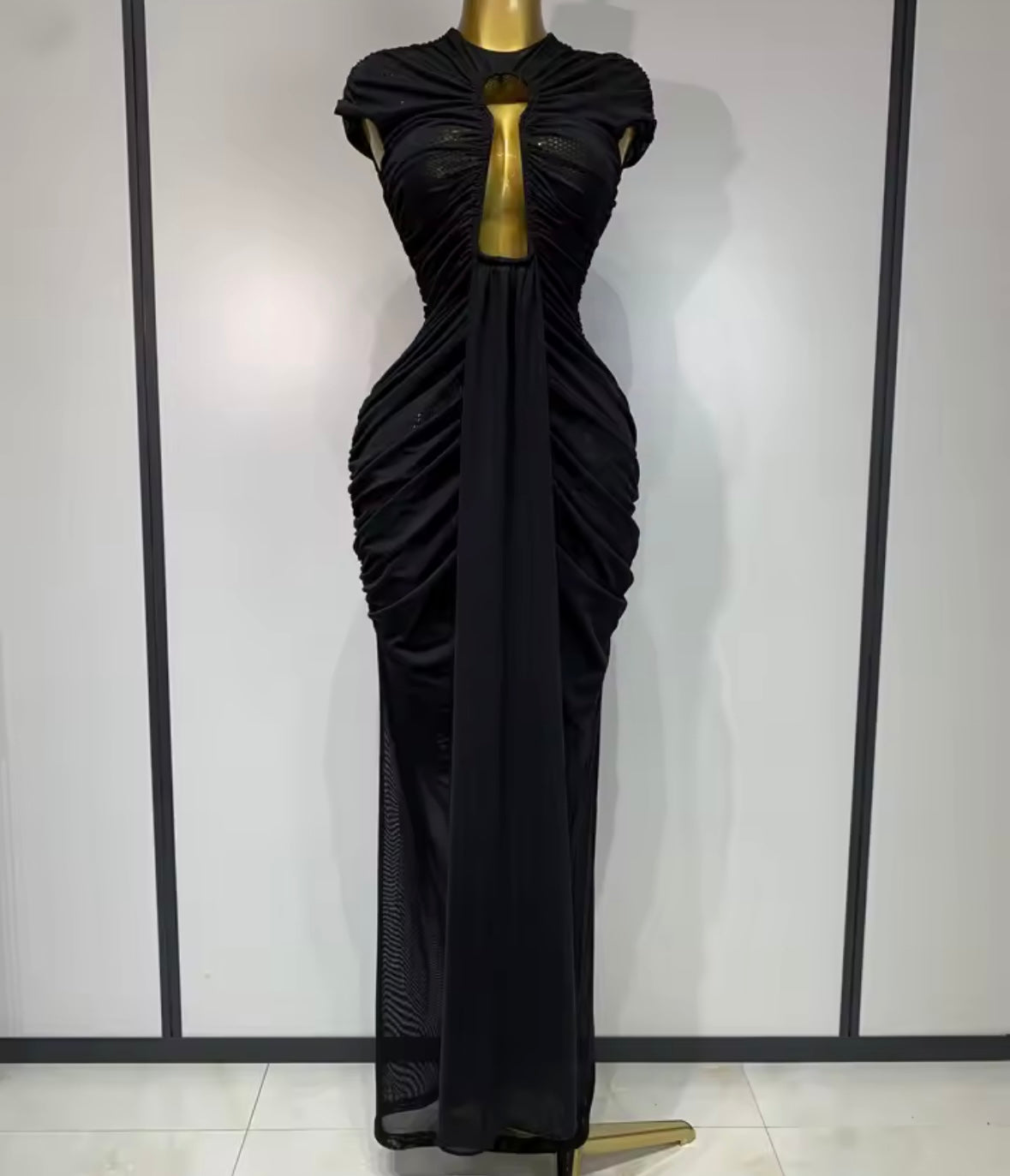 Sexy Sleeveless Hollow Out Ruched Maxi Dress