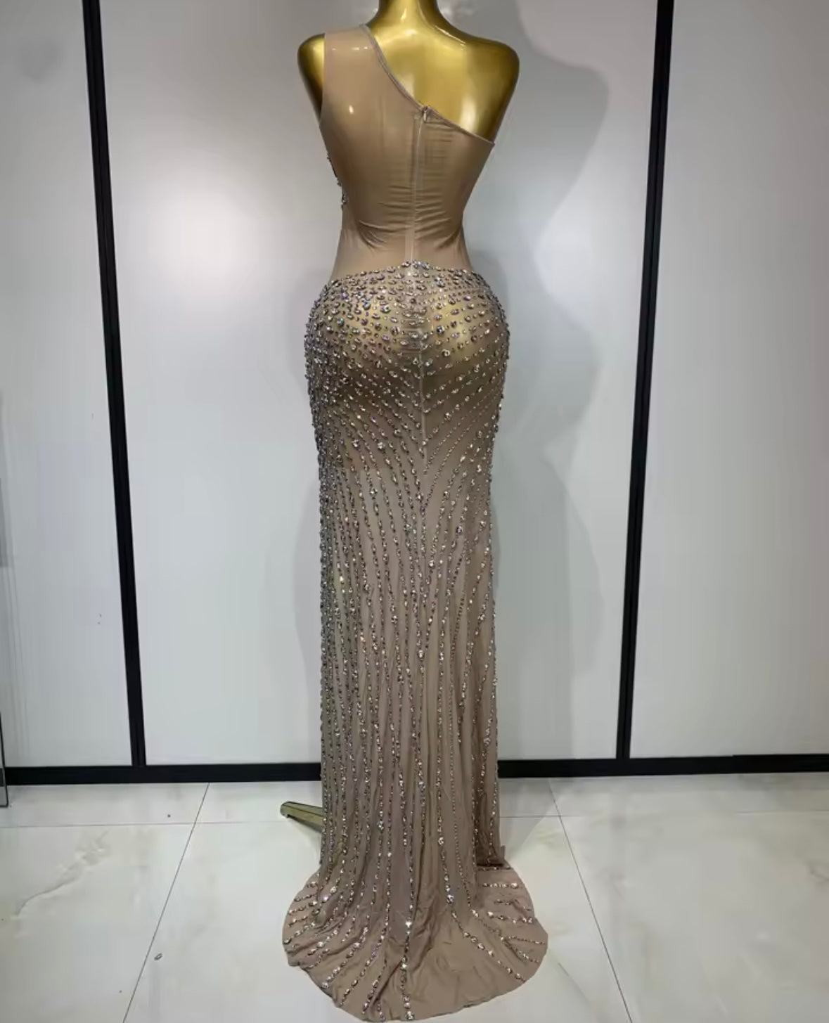 Elegant One Shoulder Rhinestone Embellishment Floor-Length Dress