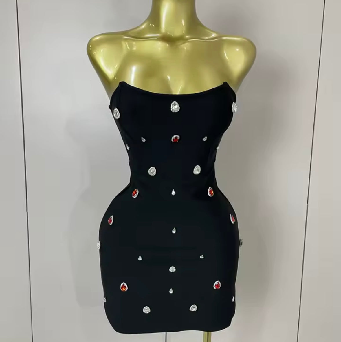 Sexy Black Strapless Color Crystal Short Dress