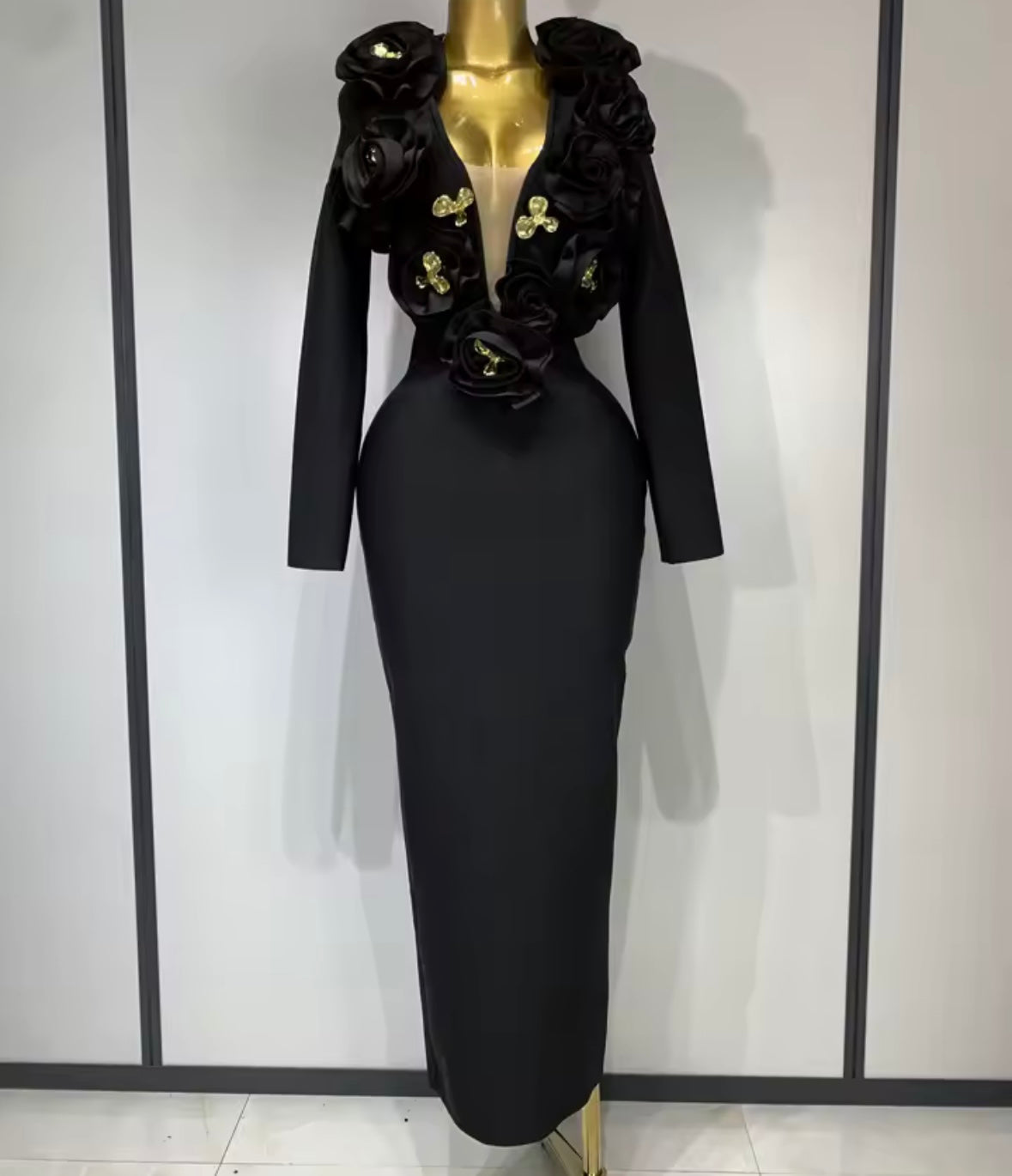 Elegant Floral Embellishment Full Sleeve Maxi Dress
