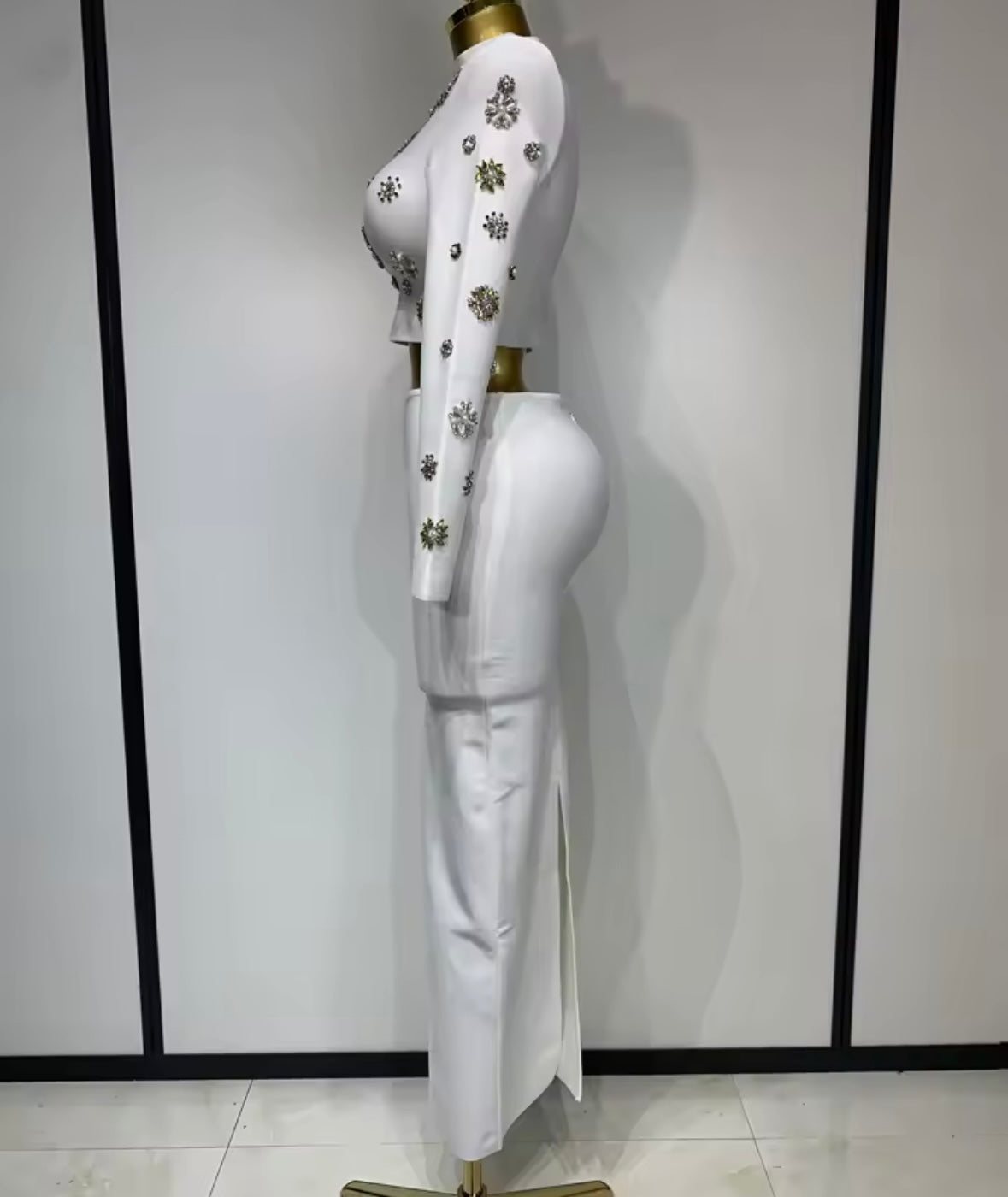 White Elegant Rhinestone Pearl Flower Two Piece Skirt Set