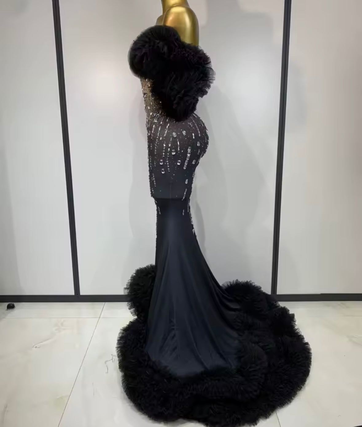 Black Rhinestone Embellishment Strapless Ruffle Floor-Length Dress