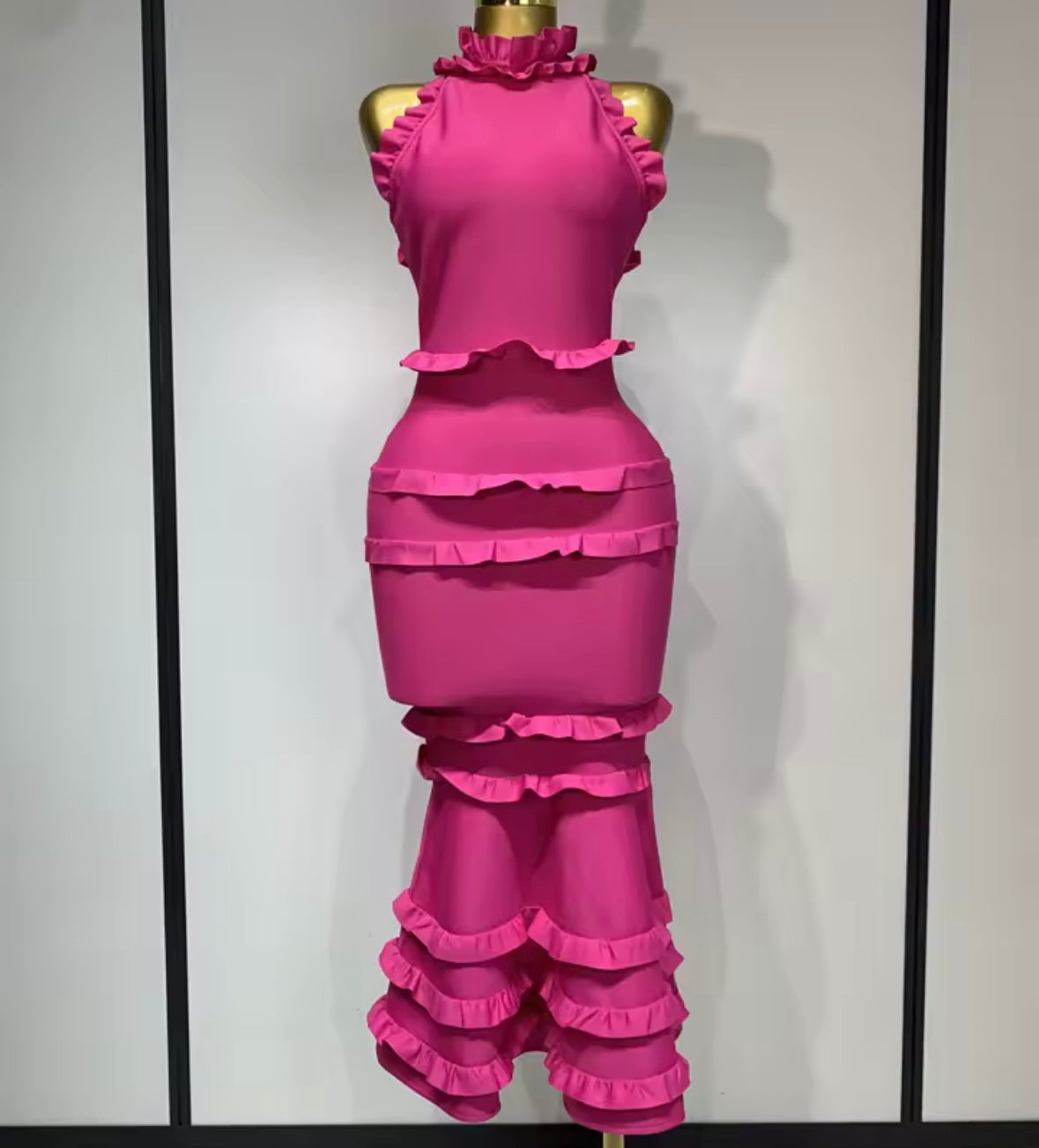 Sexy Sleeveless Open Back Ruffled Mermaid Dress